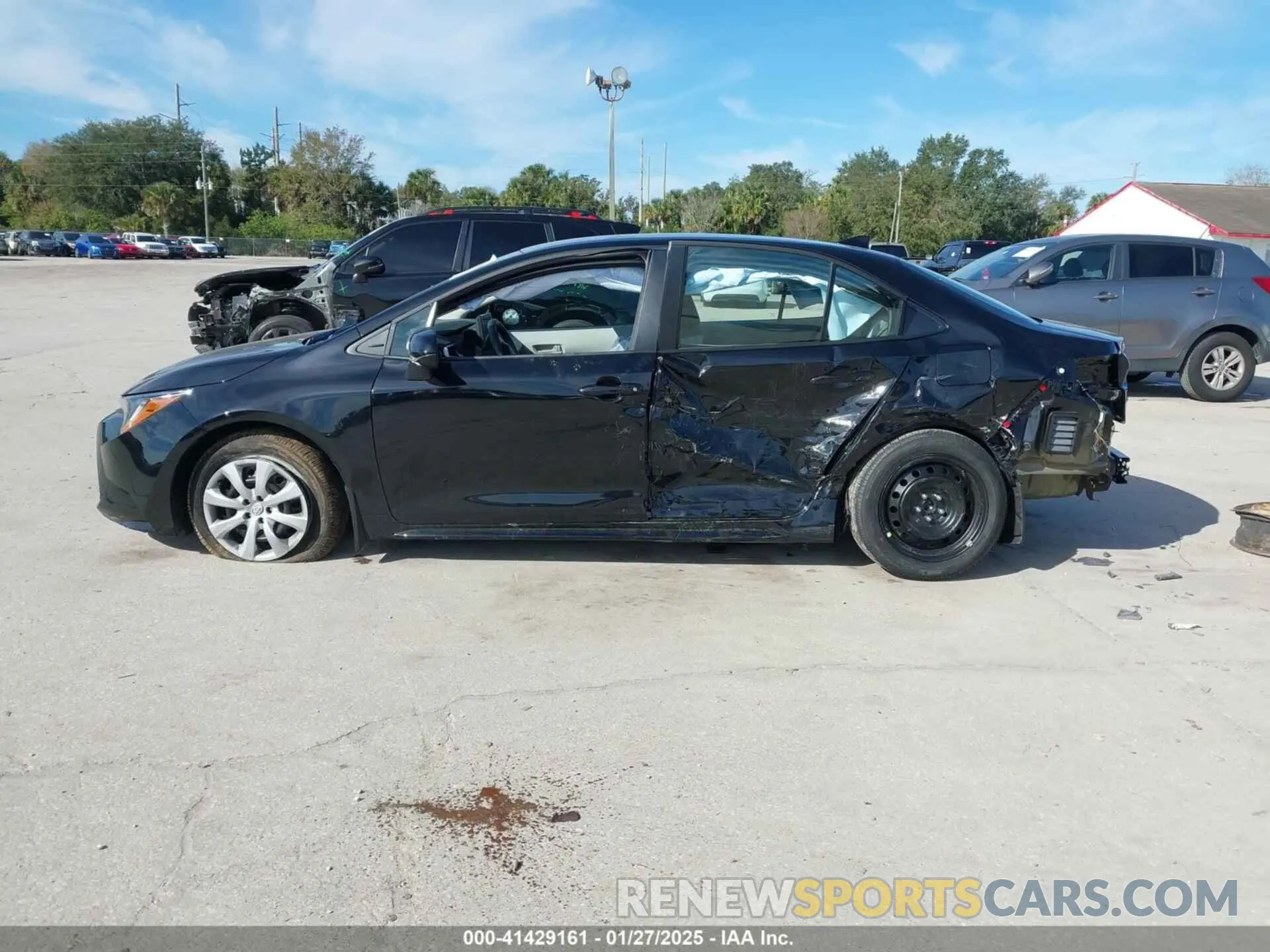 15 Photograph of a damaged car 5YFB4MDEXSP261655 TOYOTA COROLLA 2025