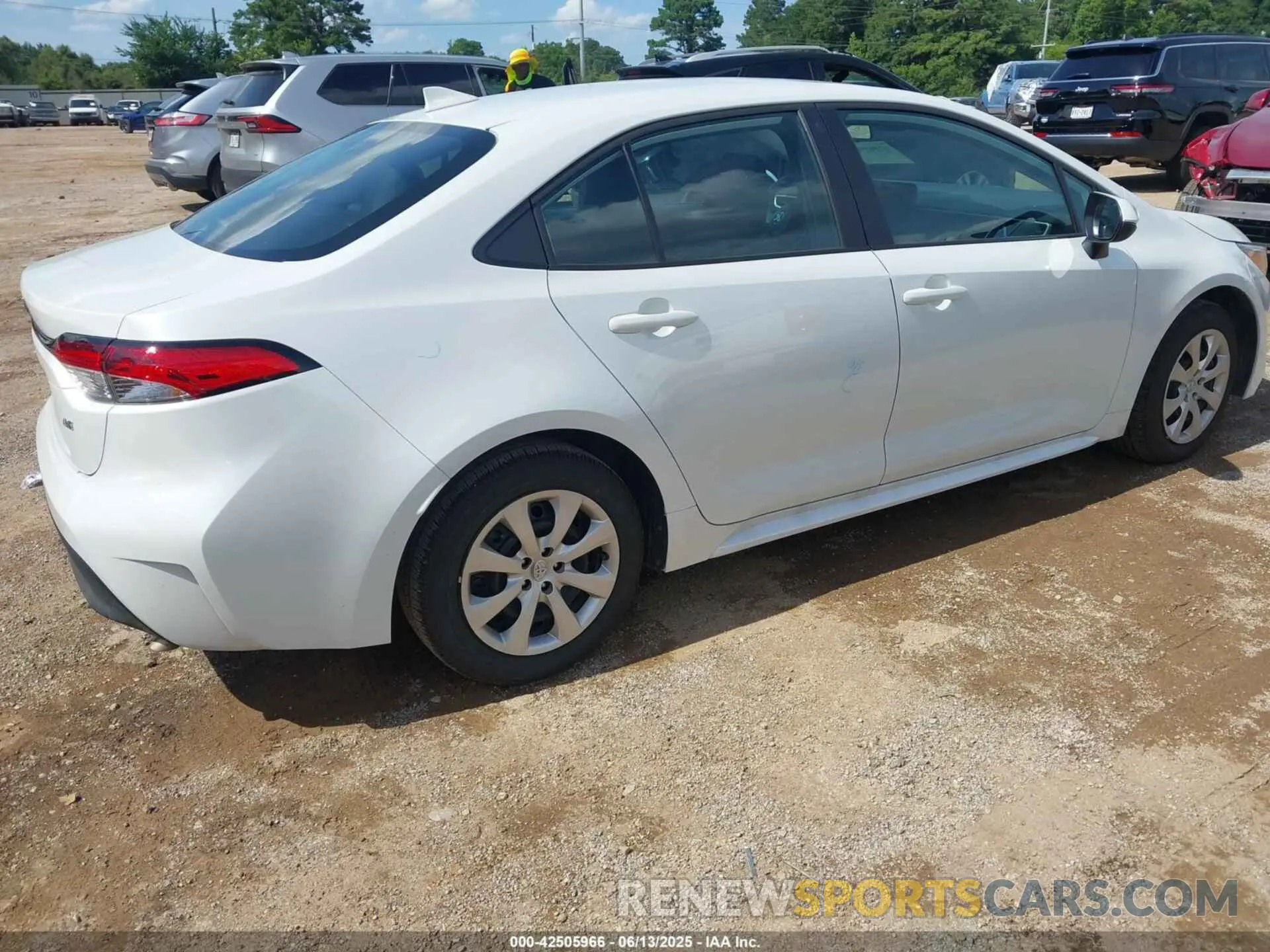 4 Photograph of a damaged car 5YFB4MDEXSP285146 TOYOTA COROLLA 2025