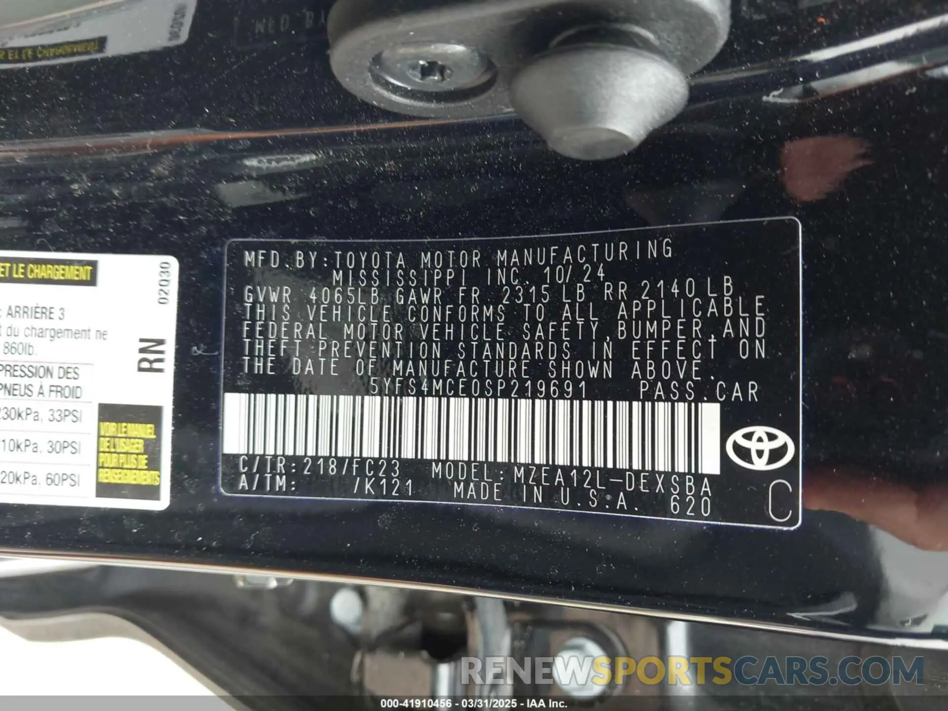 9 Photograph of a damaged car 5YFS4MCE0SP219691 TOYOTA COROLLA 2025