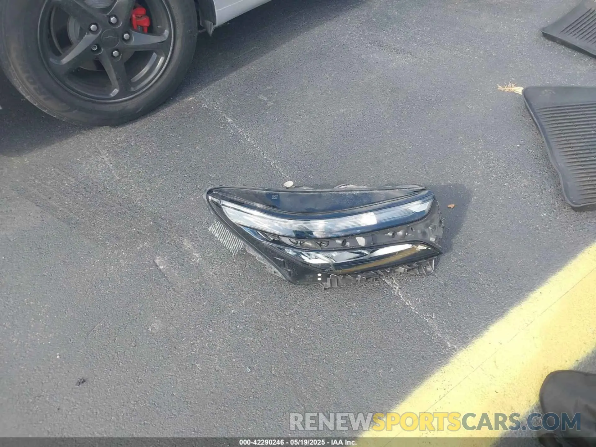 12 Photograph of a damaged car 5YFS4MCE1SP222132 TOYOTA COROLLA 2025
