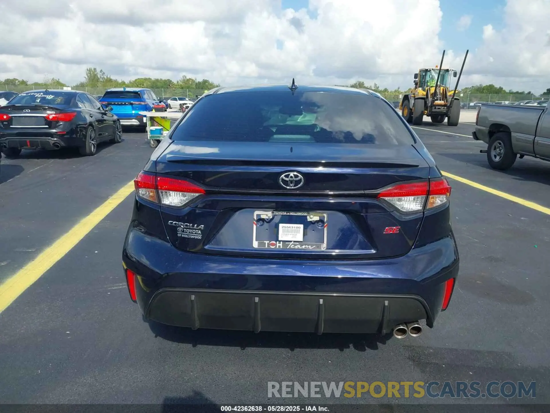 15 Photograph of a damaged car 5YFS4MCE1SP236130 TOYOTA COROLLA 2025