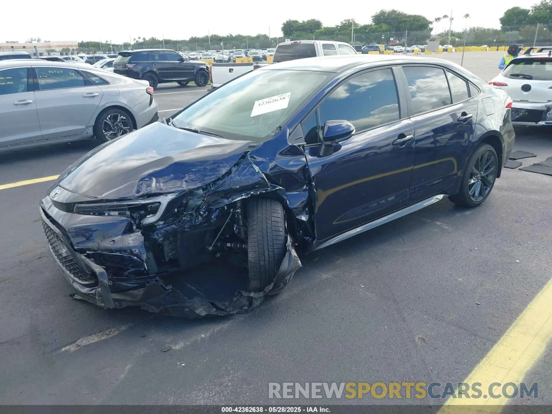 2 Photograph of a damaged car 5YFS4MCE1SP236130 TOYOTA COROLLA 2025
