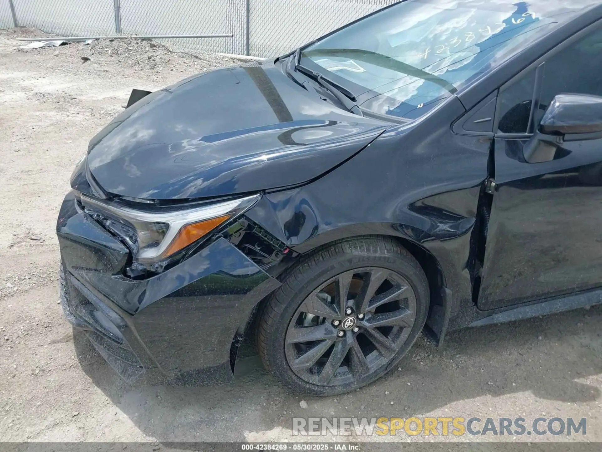 18 Photograph of a damaged car 5YFS4MCE2SP230689 TOYOTA COROLLA 2025