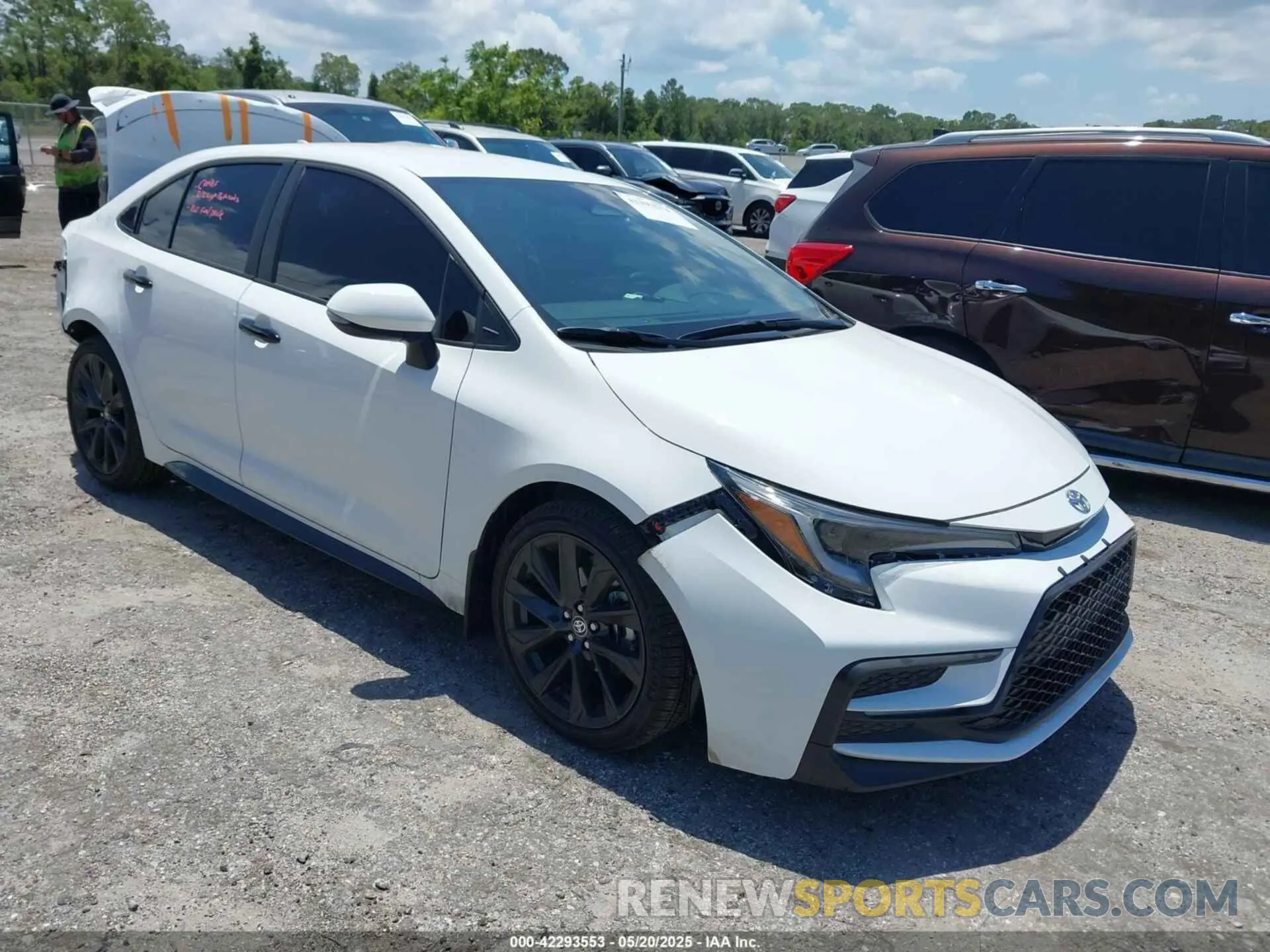 1 Photograph of a damaged car 5YFS4MCE3SP223699 TOYOTA COROLLA 2025