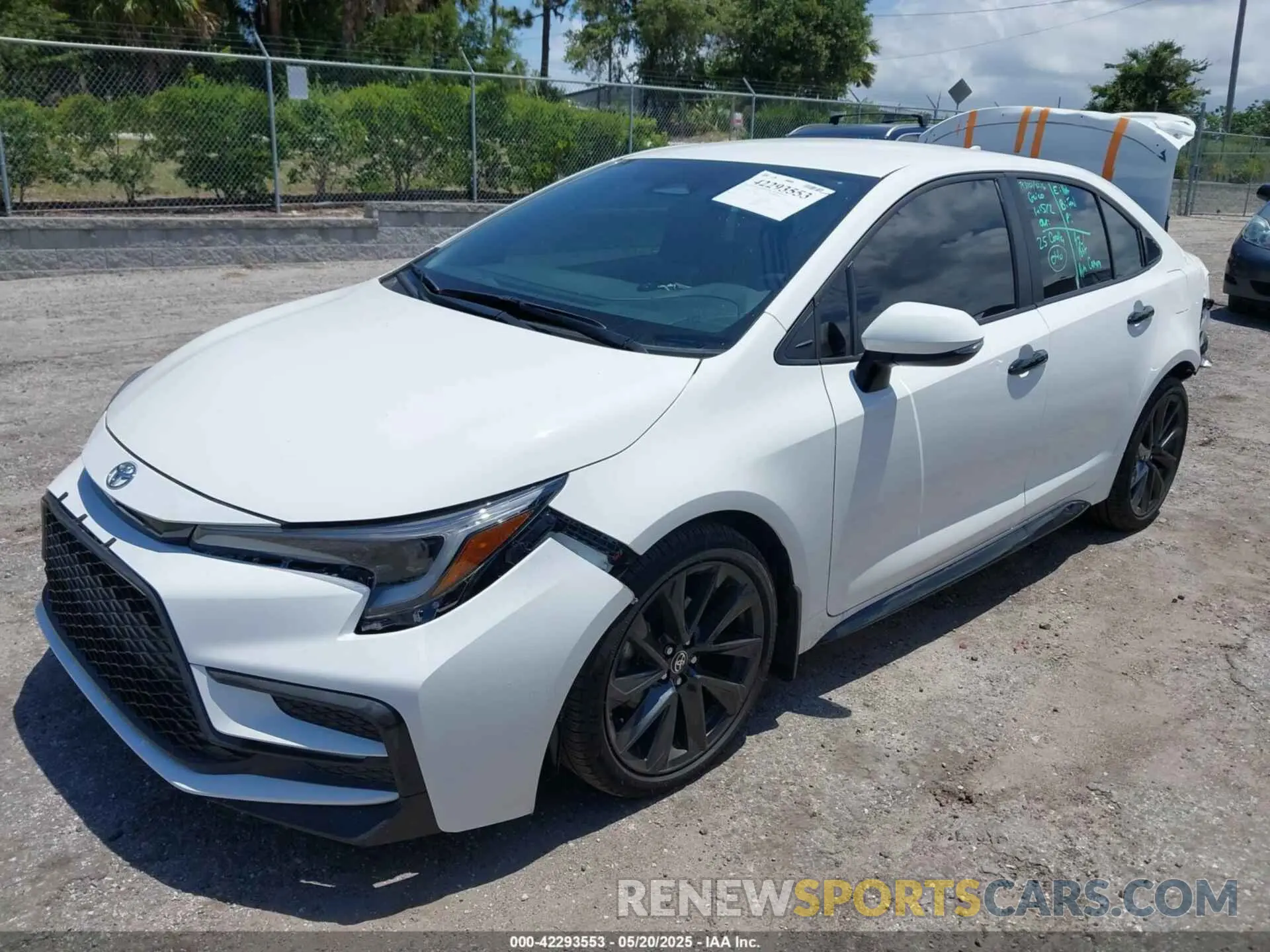 2 Photograph of a damaged car 5YFS4MCE3SP223699 TOYOTA COROLLA 2025