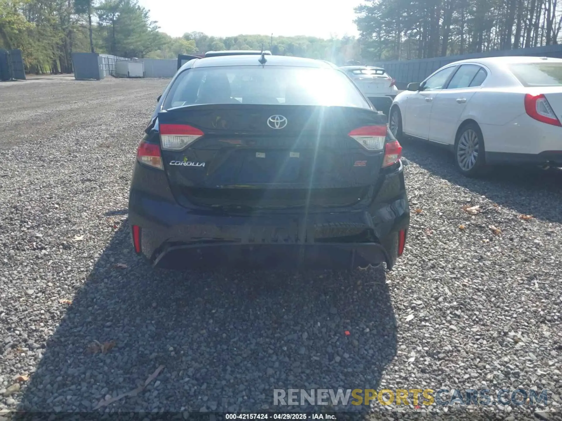15 Photograph of a damaged car 5YFS4MCE3SP227798 TOYOTA COROLLA 2025