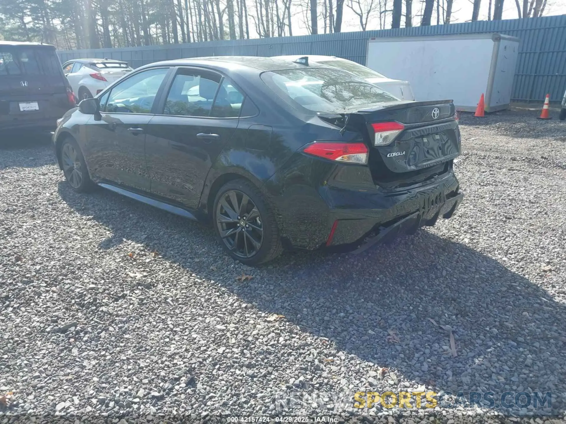 3 Photograph of a damaged car 5YFS4MCE3SP227798 TOYOTA COROLLA 2025
