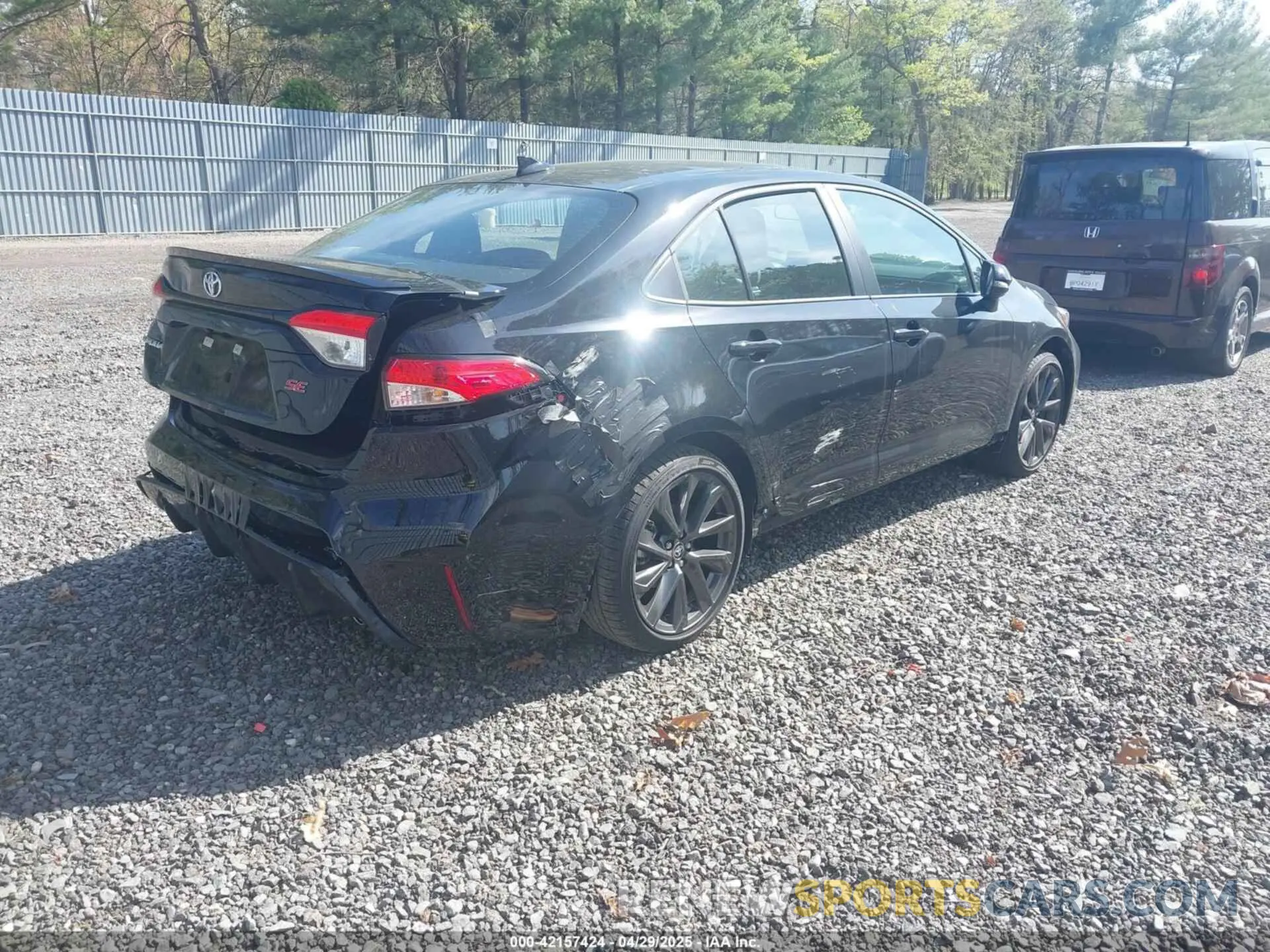 4 Photograph of a damaged car 5YFS4MCE3SP227798 TOYOTA COROLLA 2025