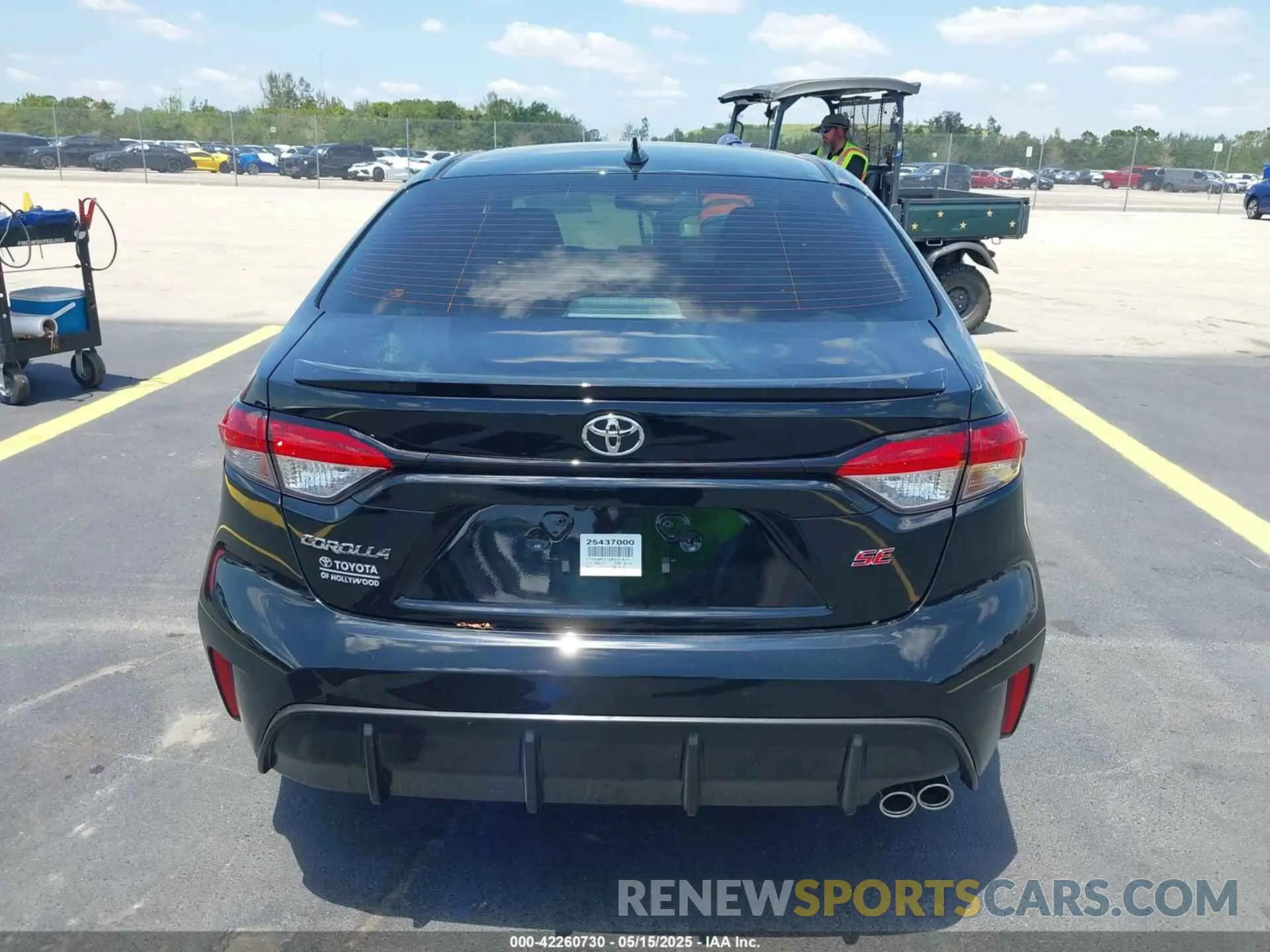 16 Photograph of a damaged car 5YFS4MCE3SP231415 TOYOTA COROLLA 2025