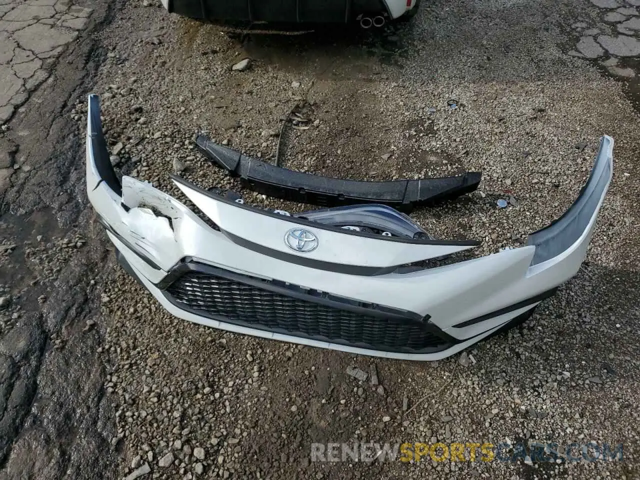 12 Photograph of a damaged car 5YFS4MCE4SP223100 TOYOTA COROLLA 2025