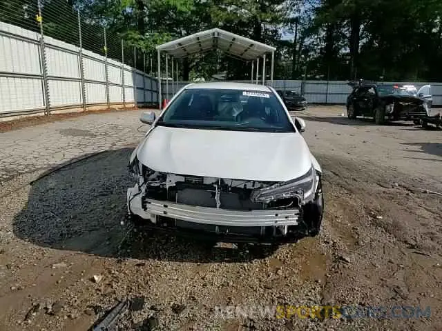 14 Photograph of a damaged car 5YFS4MCE4SP223100 TOYOTA COROLLA 2025