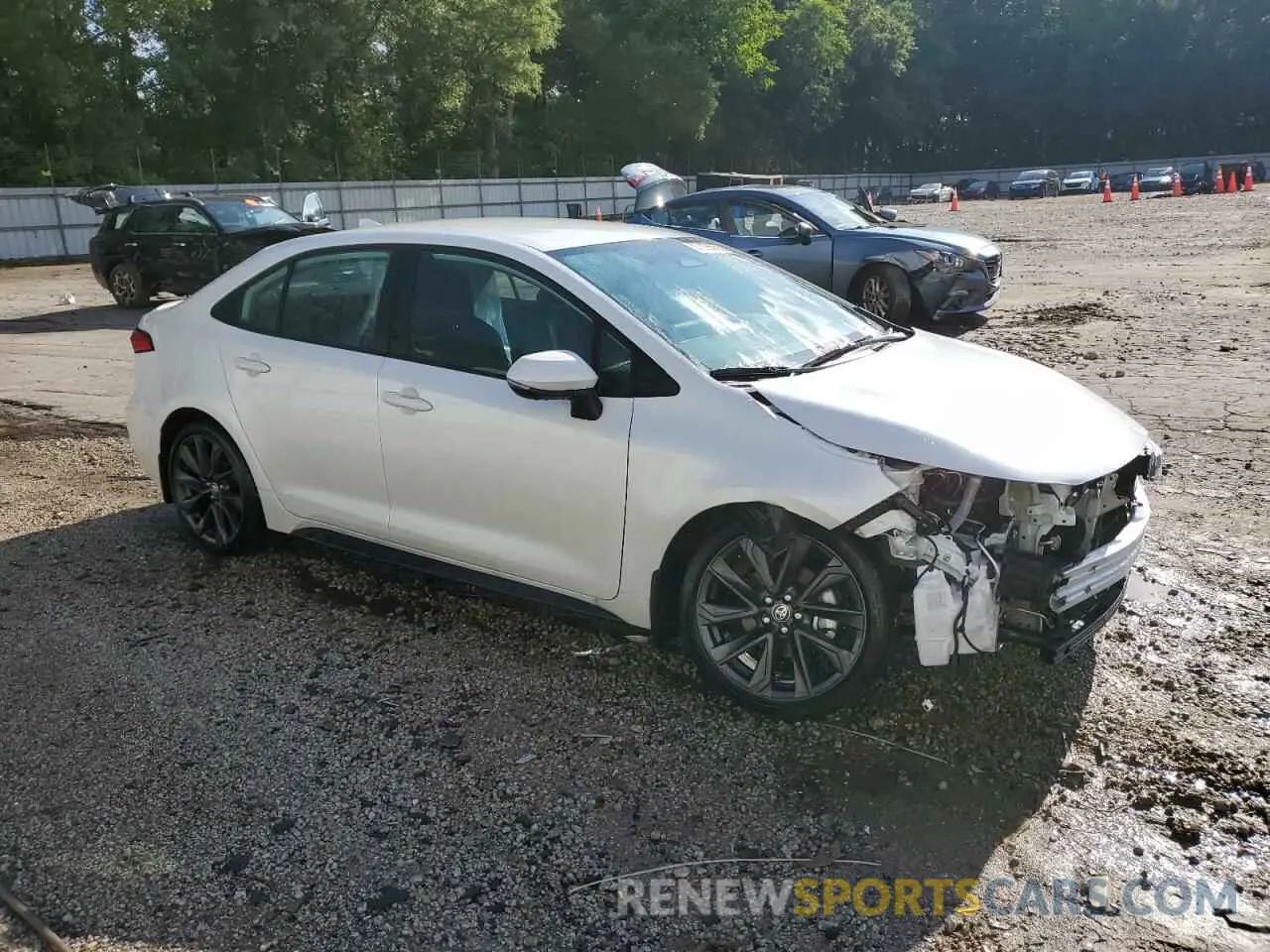 4 Photograph of a damaged car 5YFS4MCE4SP223100 TOYOTA COROLLA 2025