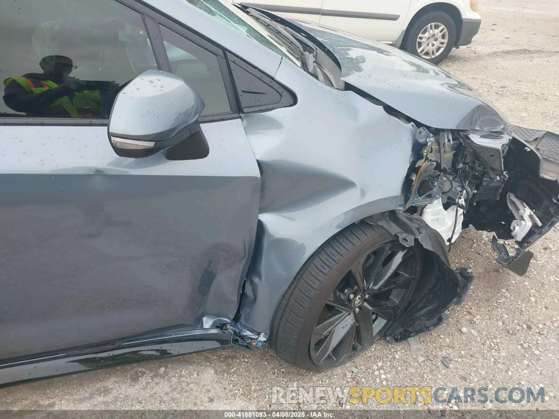 19 Photograph of a damaged car 5YFS4MCE5SP219640 TOYOTA COROLLA 2025