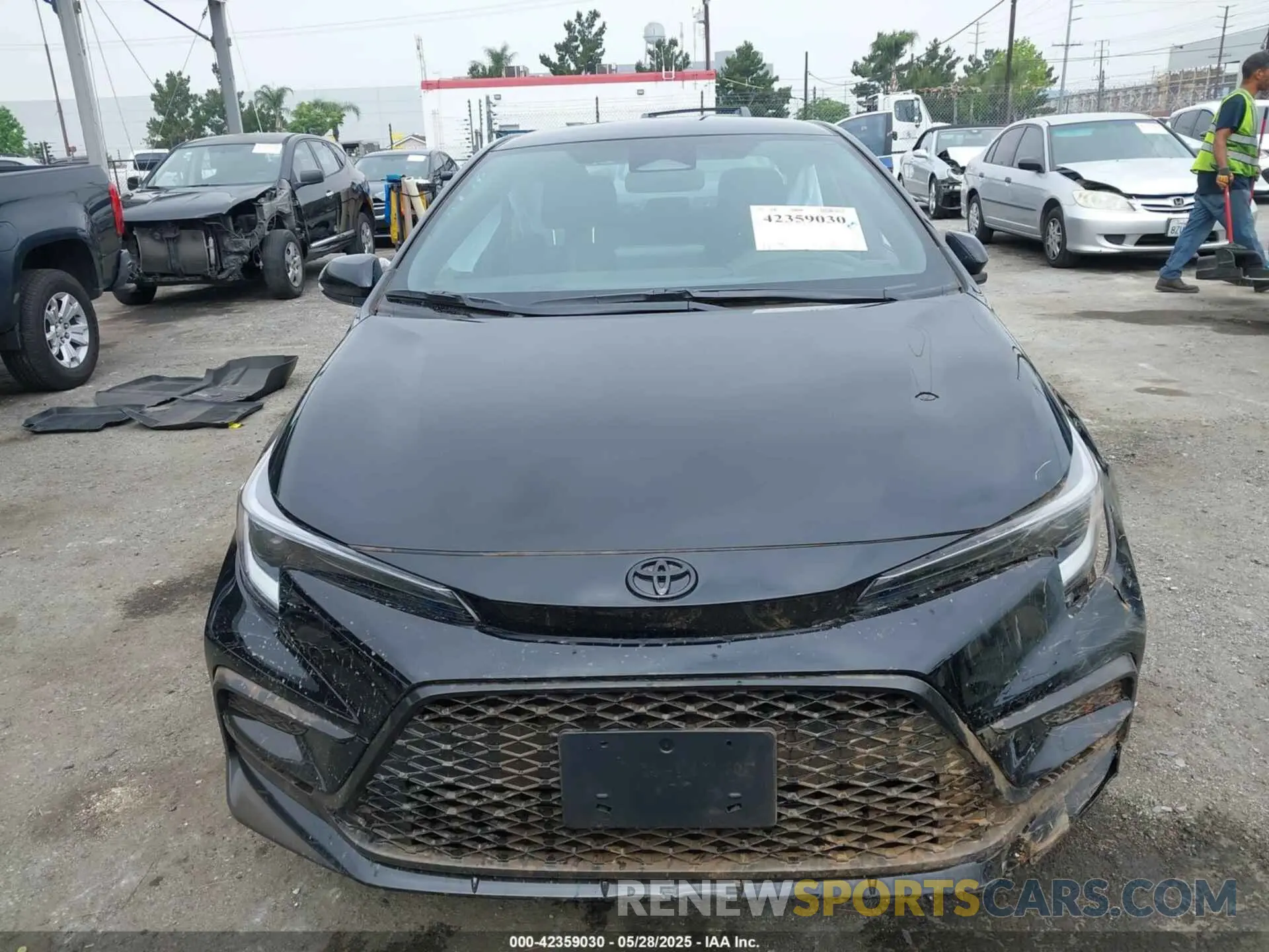 13 Photograph of a damaged car 5YFS4MCE6SP234583 TOYOTA COROLLA 2025
