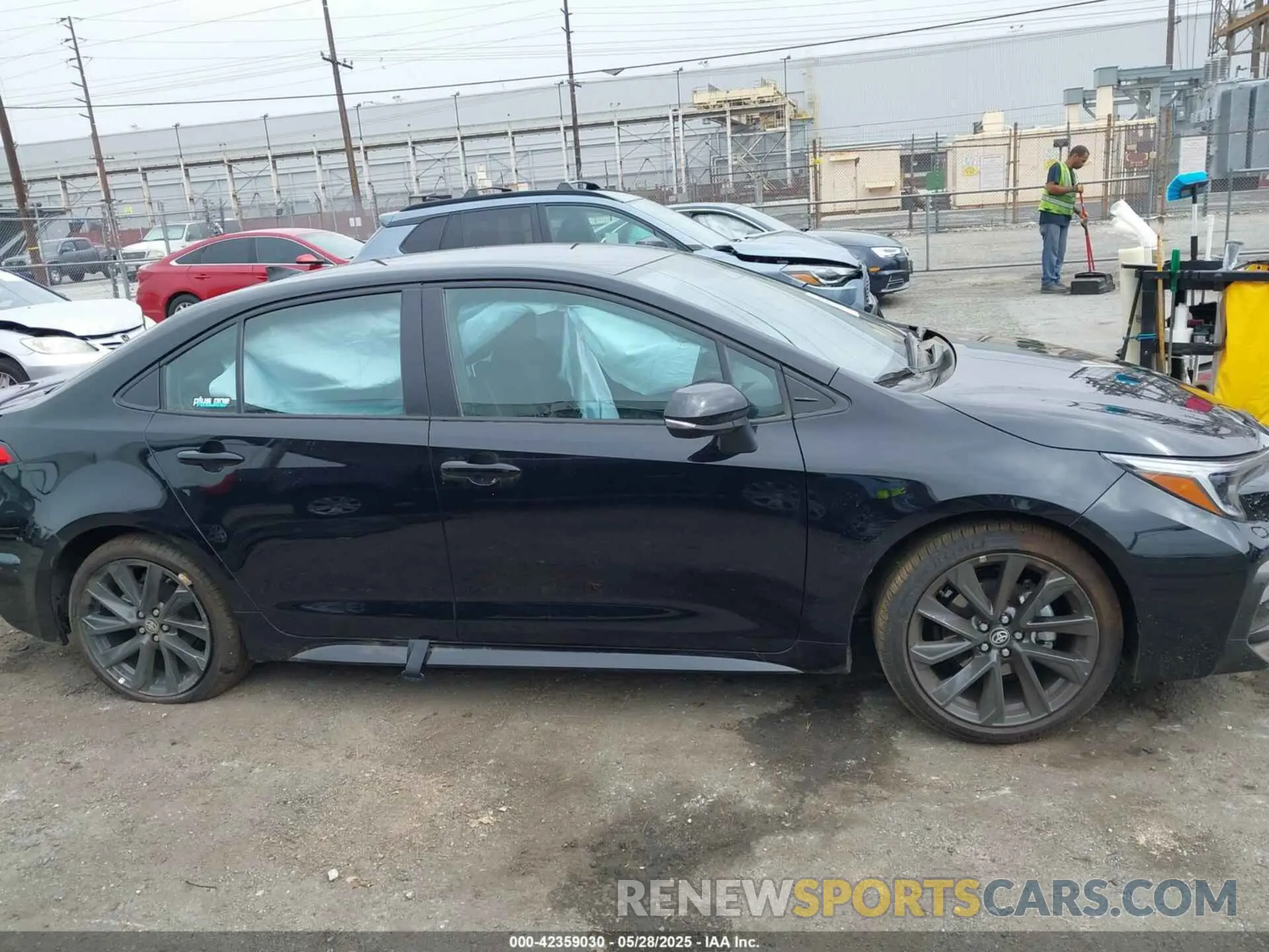 14 Photograph of a damaged car 5YFS4MCE6SP234583 TOYOTA COROLLA 2025