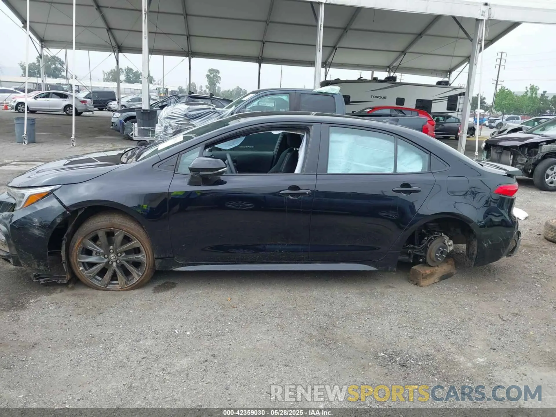 15 Photograph of a damaged car 5YFS4MCE6SP234583 TOYOTA COROLLA 2025