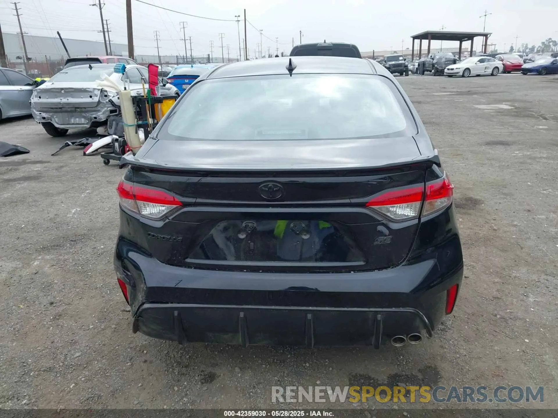 17 Photograph of a damaged car 5YFS4MCE6SP234583 TOYOTA COROLLA 2025
