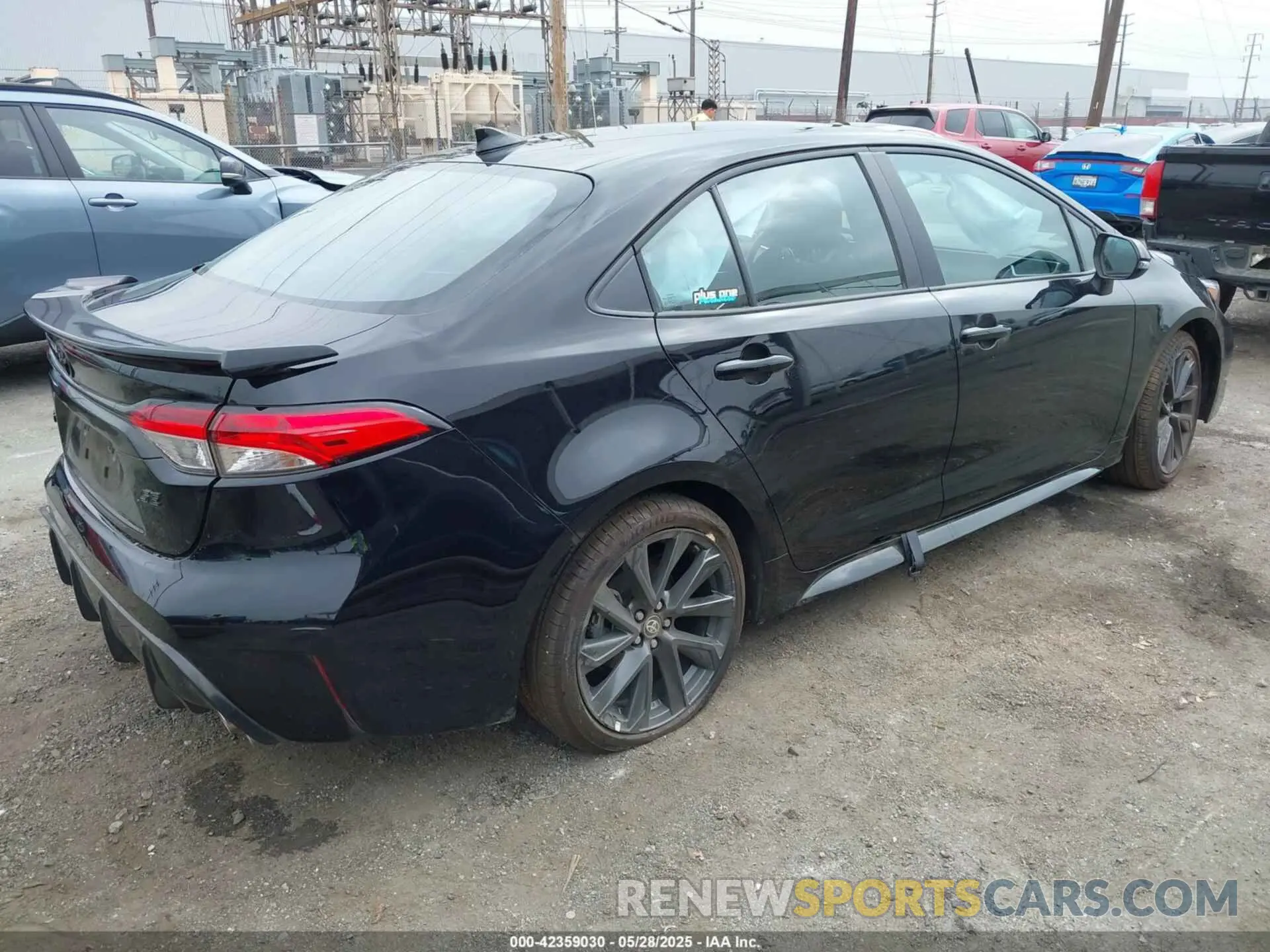 4 Photograph of a damaged car 5YFS4MCE6SP234583 TOYOTA COROLLA 2025
