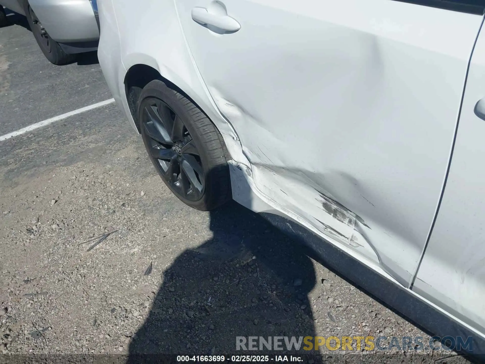 6 Photograph of a damaged car 5YFS4MCE7SP217419 TOYOTA COROLLA 2025