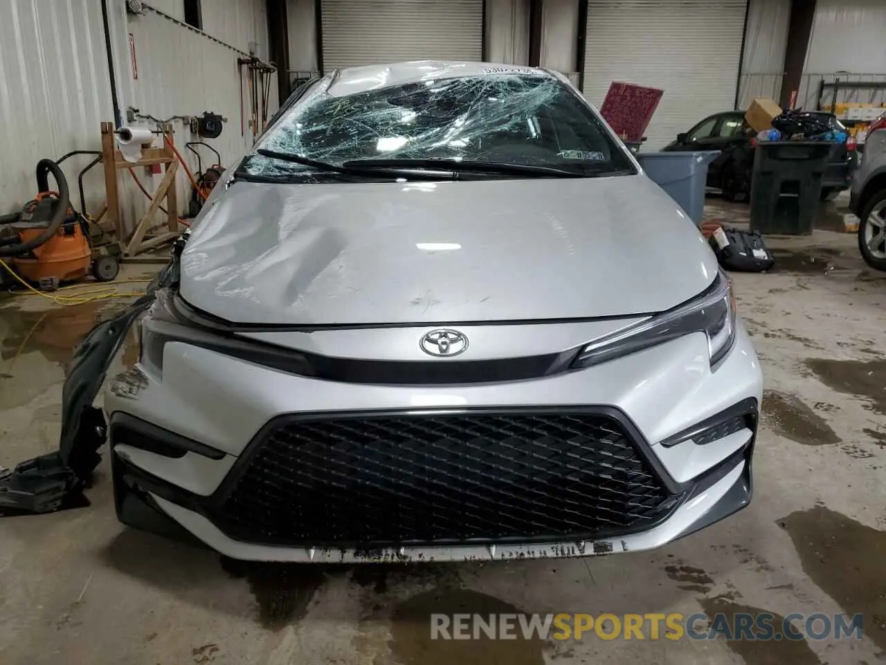 5 Photograph of a damaged car 5YFS4MCE7SP224967 TOYOTA COROLLA 2025