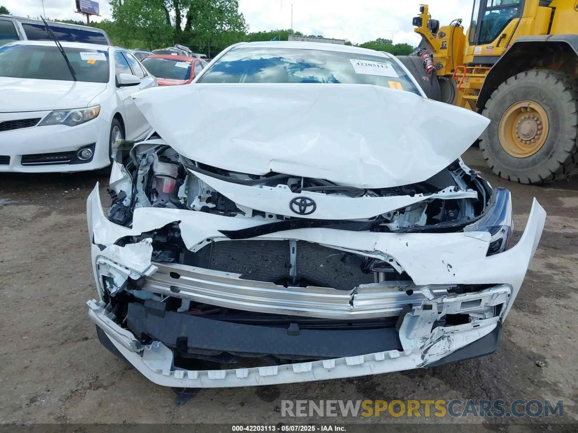 13 Photograph of a damaged car 5YFS4MCE8SP222483 TOYOTA COROLLA 2025