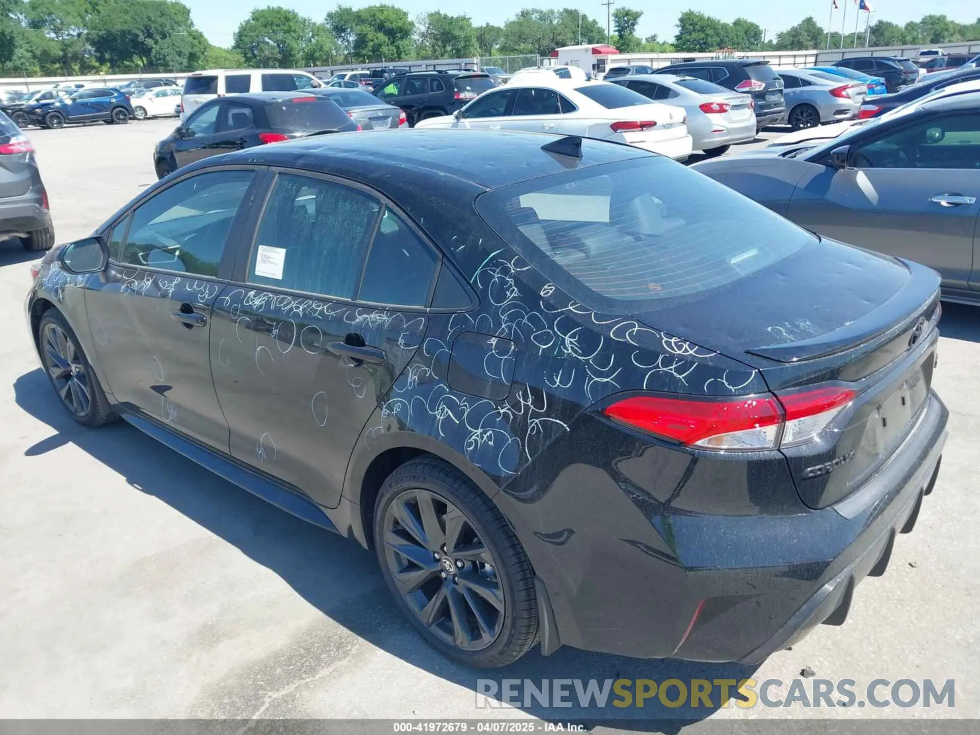 3 Photograph of a damaged car 5YFS4MCE8SP229286 TOYOTA COROLLA 2025