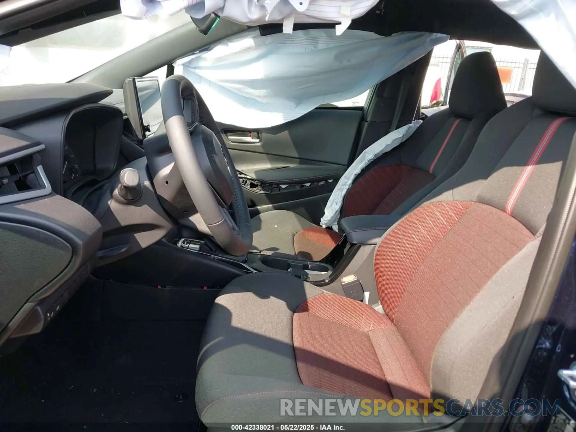 5 Photograph of a damaged car 5YFS4MCE8SP233077 TOYOTA COROLLA 2025