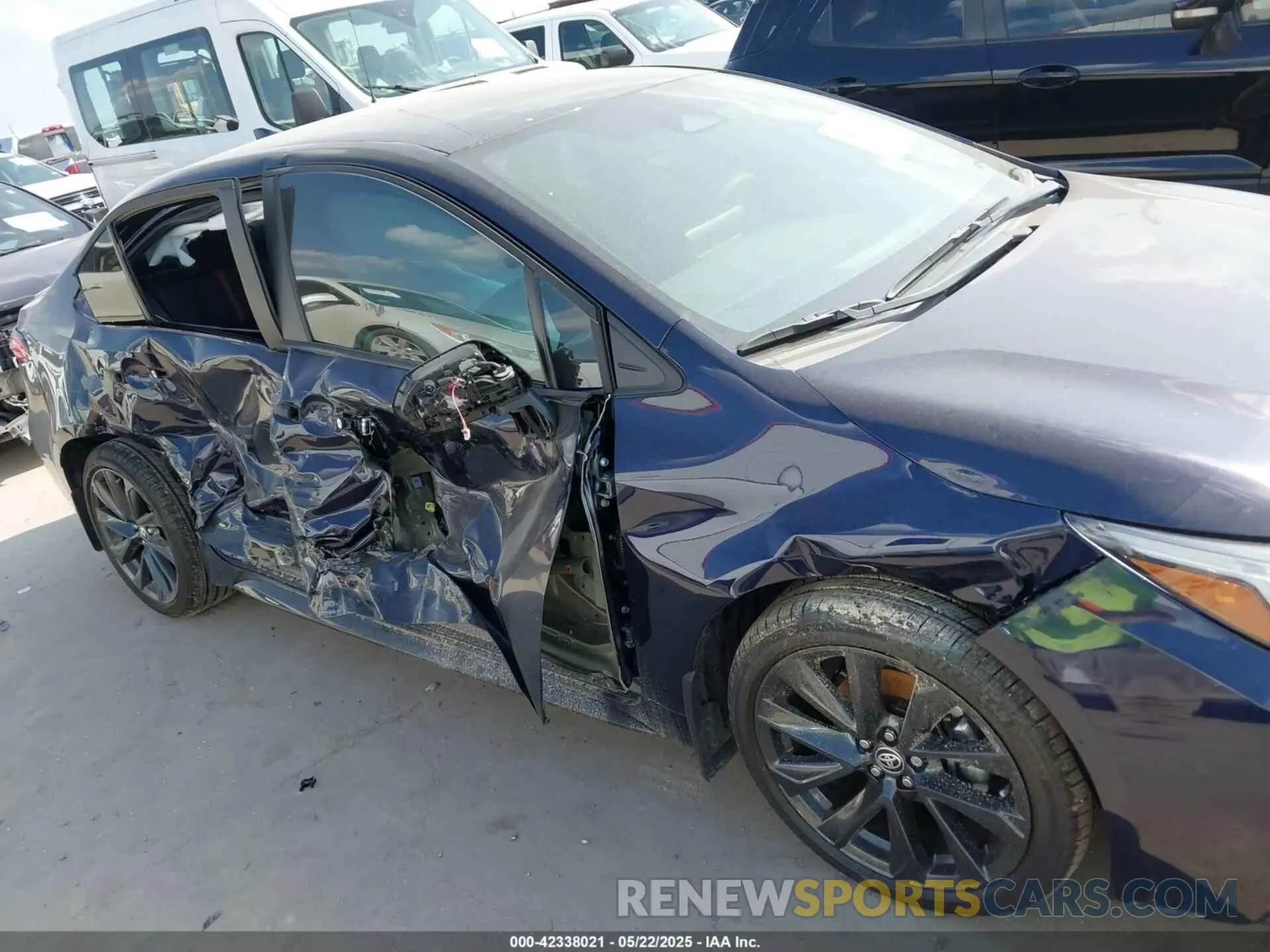 6 Photograph of a damaged car 5YFS4MCE8SP233077 TOYOTA COROLLA 2025