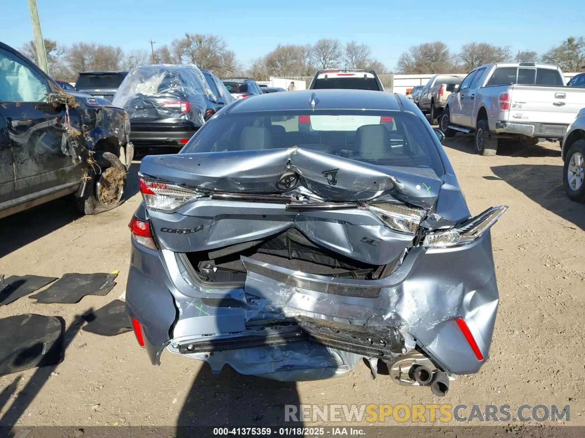 16 Photograph of a damaged car 5YFS4MCE9SP218636 TOYOTA COROLLA 2025