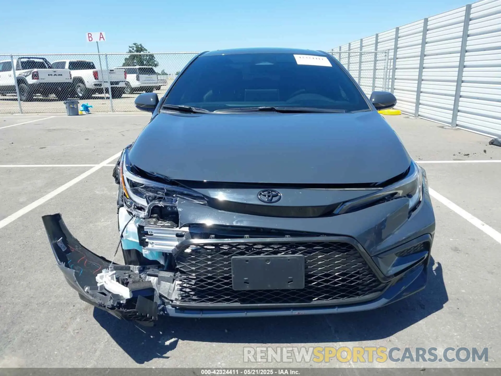 12 Photograph of a damaged car 5YFT4MCE5SP222123 TOYOTA COROLLA 2025
