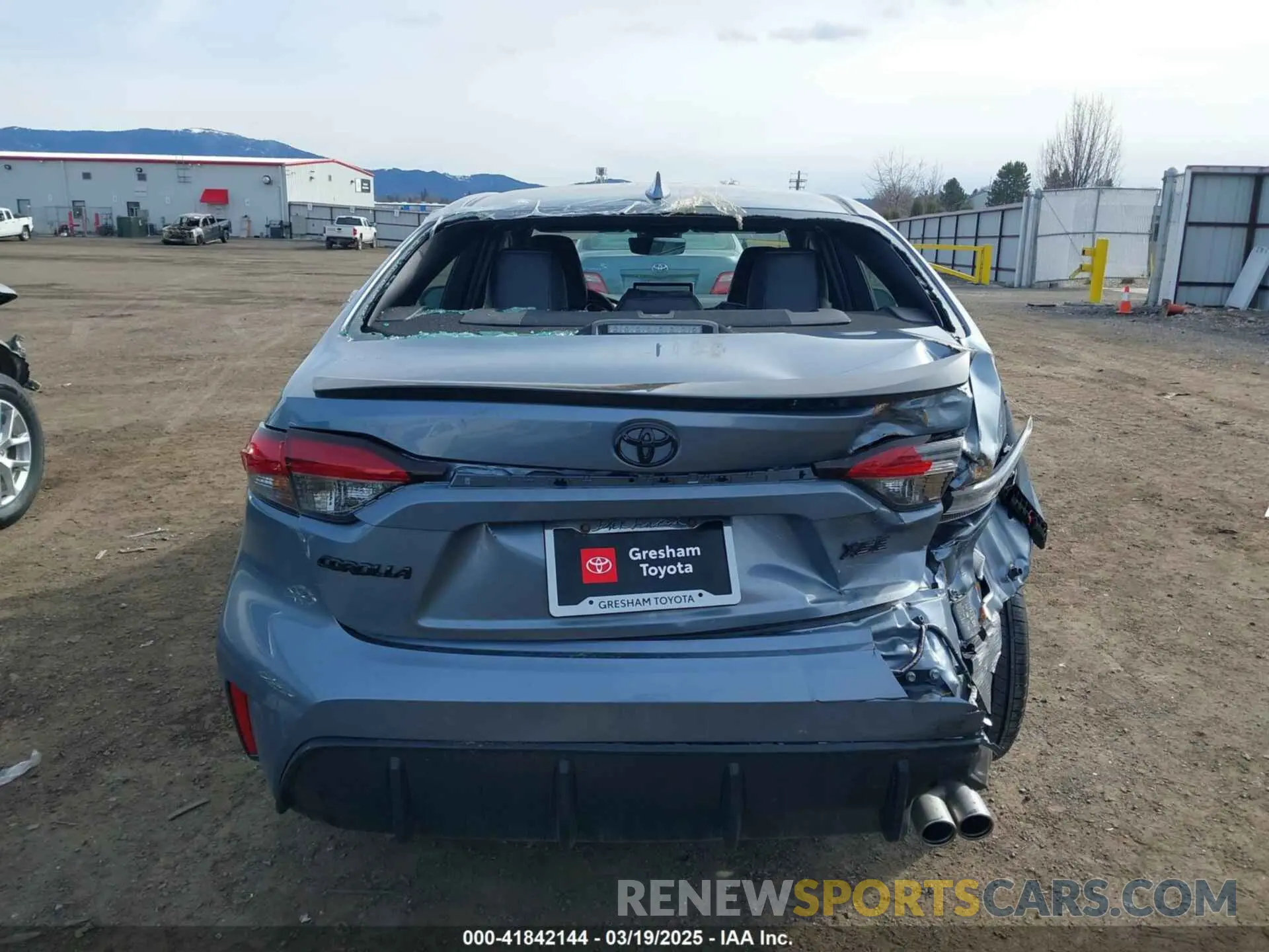 17 Photograph of a damaged car 5YFT4MCE8SP221046 TOYOTA COROLLA 2025