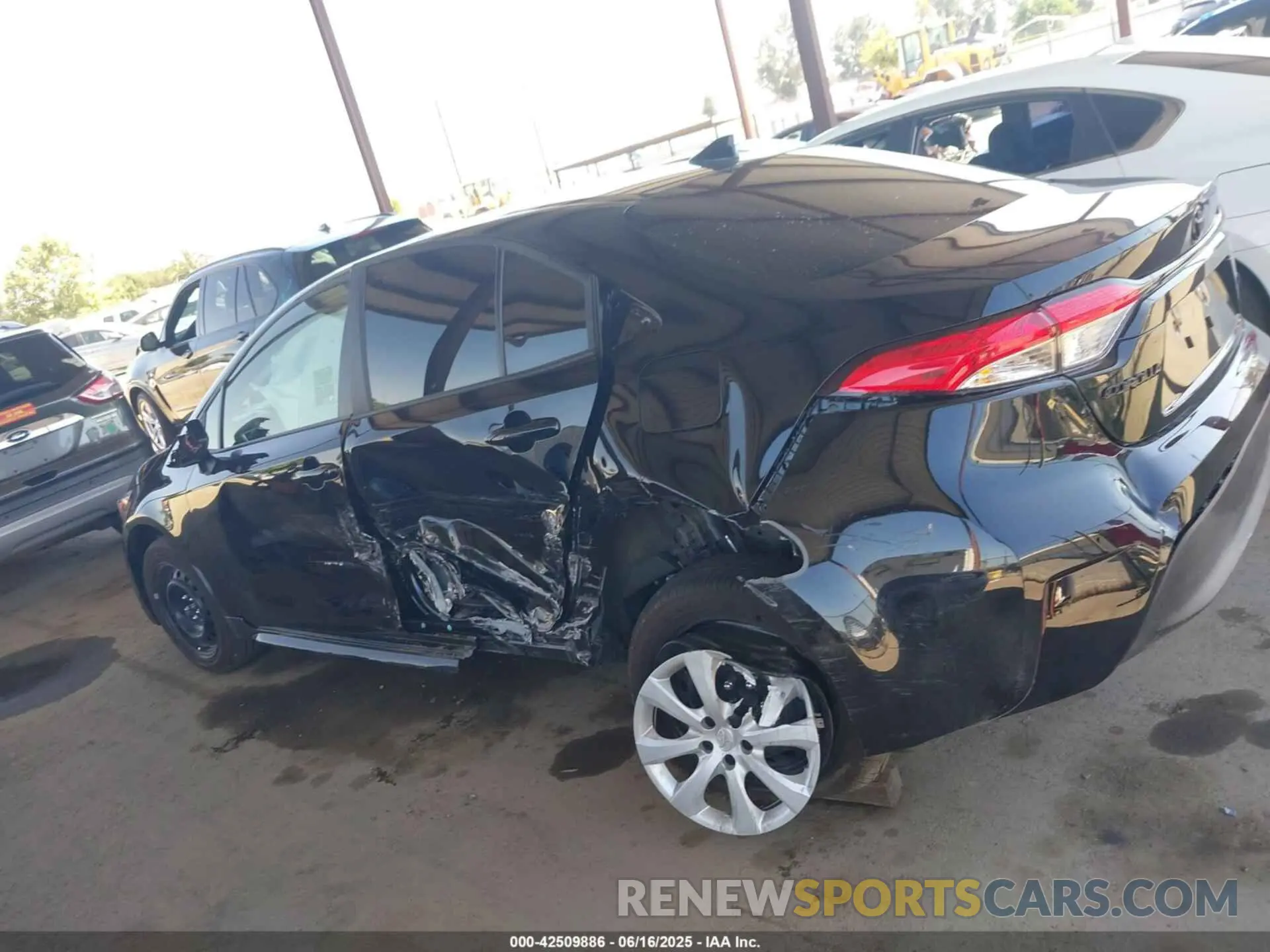 14 Photograph of a damaged car JTDB4MEE8SJ020194 TOYOTA COROLLA 2025