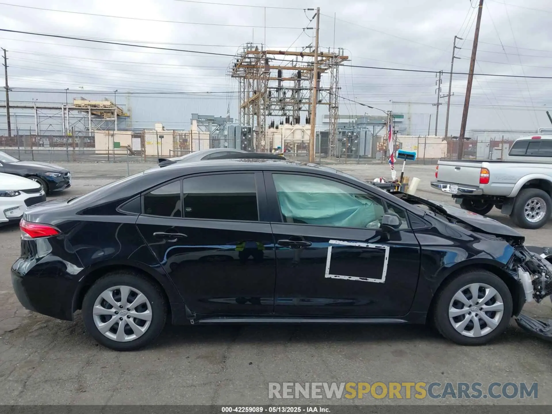 14 Photograph of a damaged car JTDBCMFE0S3075034 TOYOTA COROLLA 2025