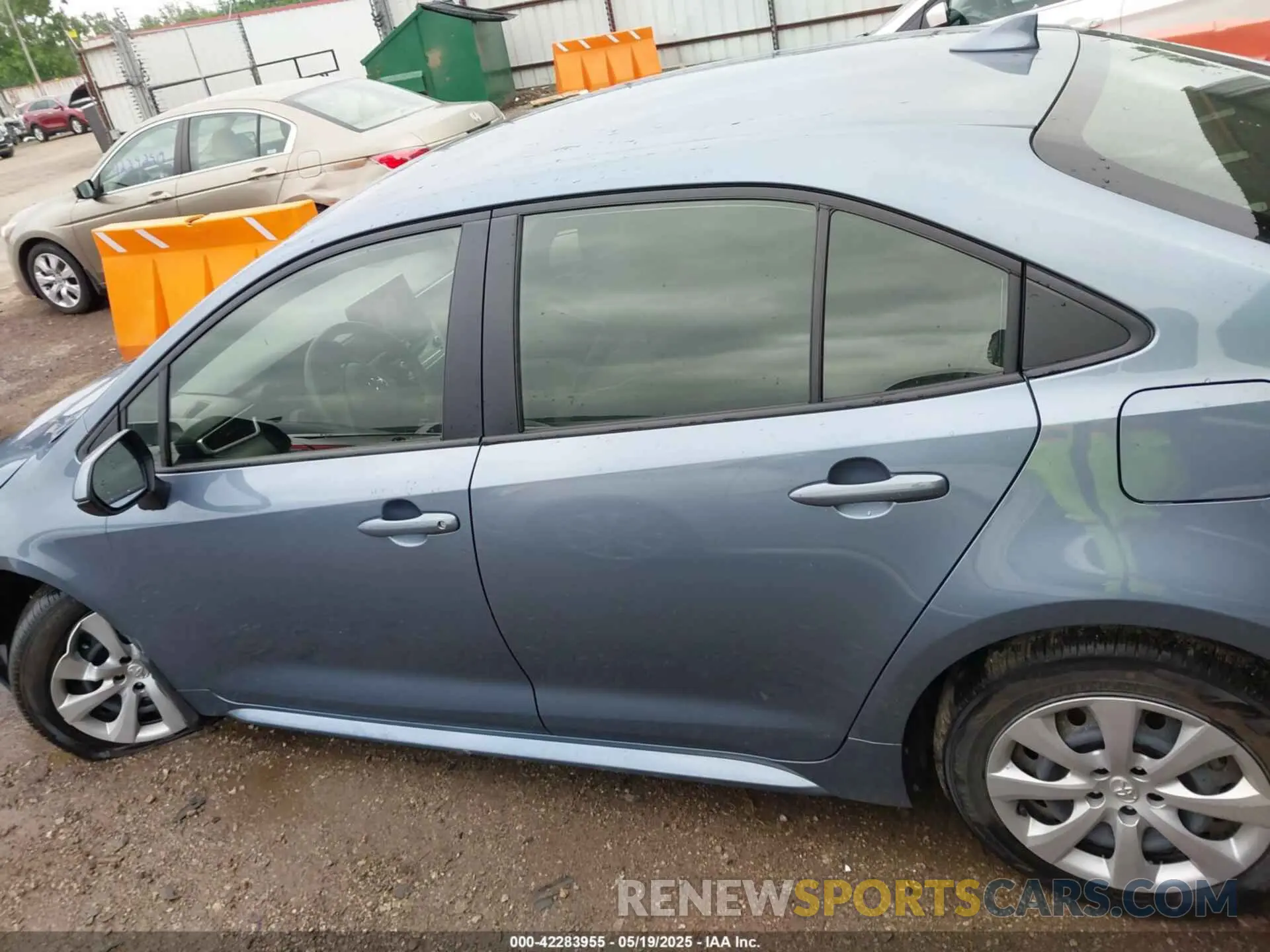 15 Photograph of a damaged car JTDBCMFE0SJ042143 TOYOTA COROLLA 2025