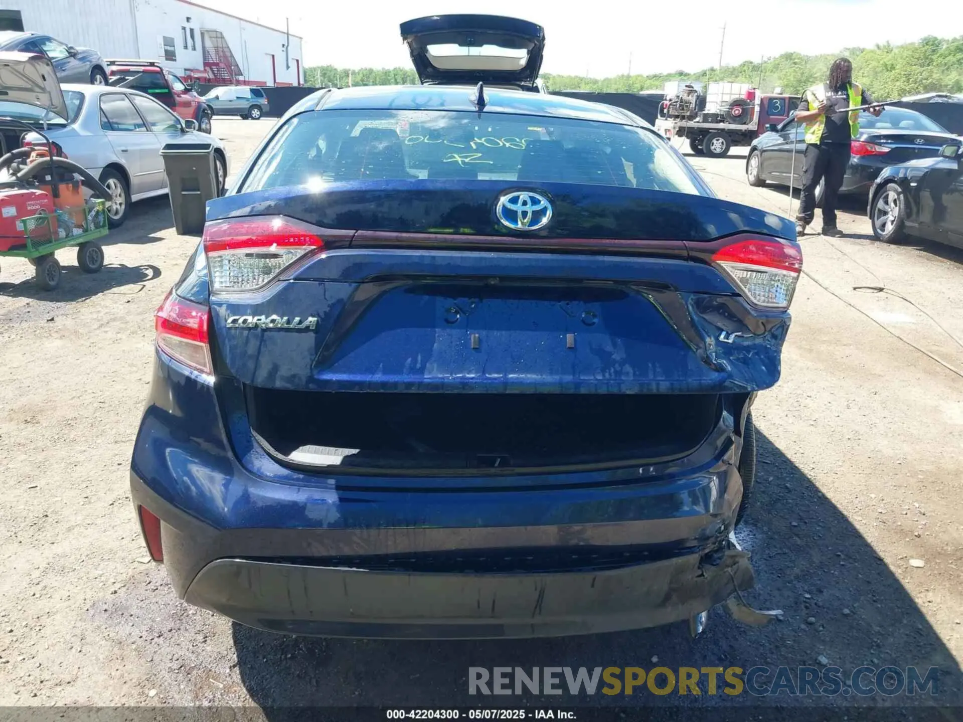 16 Photograph of a damaged car JTDBCMFE2S3072779 TOYOTA COROLLA 2025
