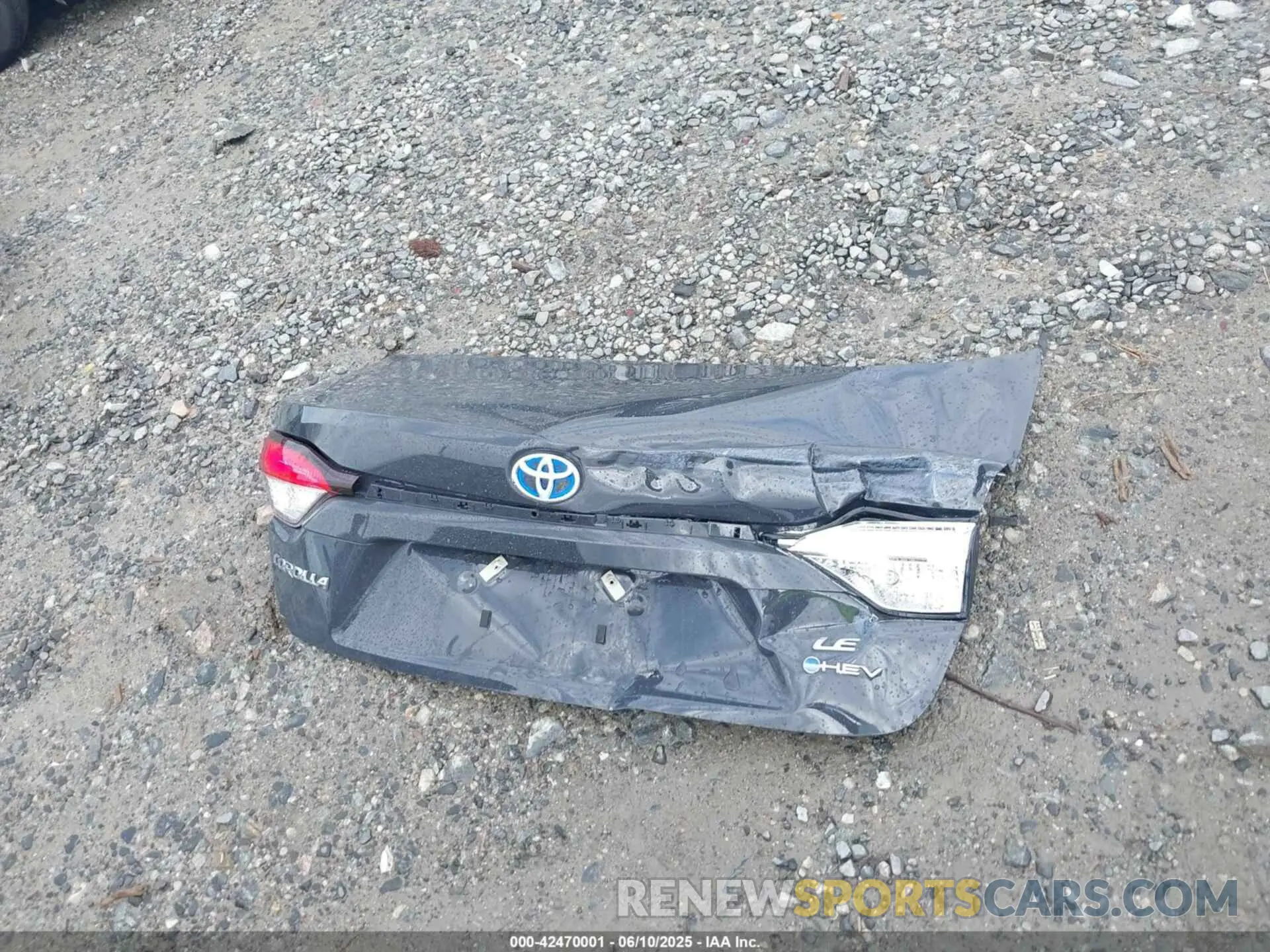 12 Photograph of a damaged car JTDBCMFE3S3085623 TOYOTA COROLLA 2025