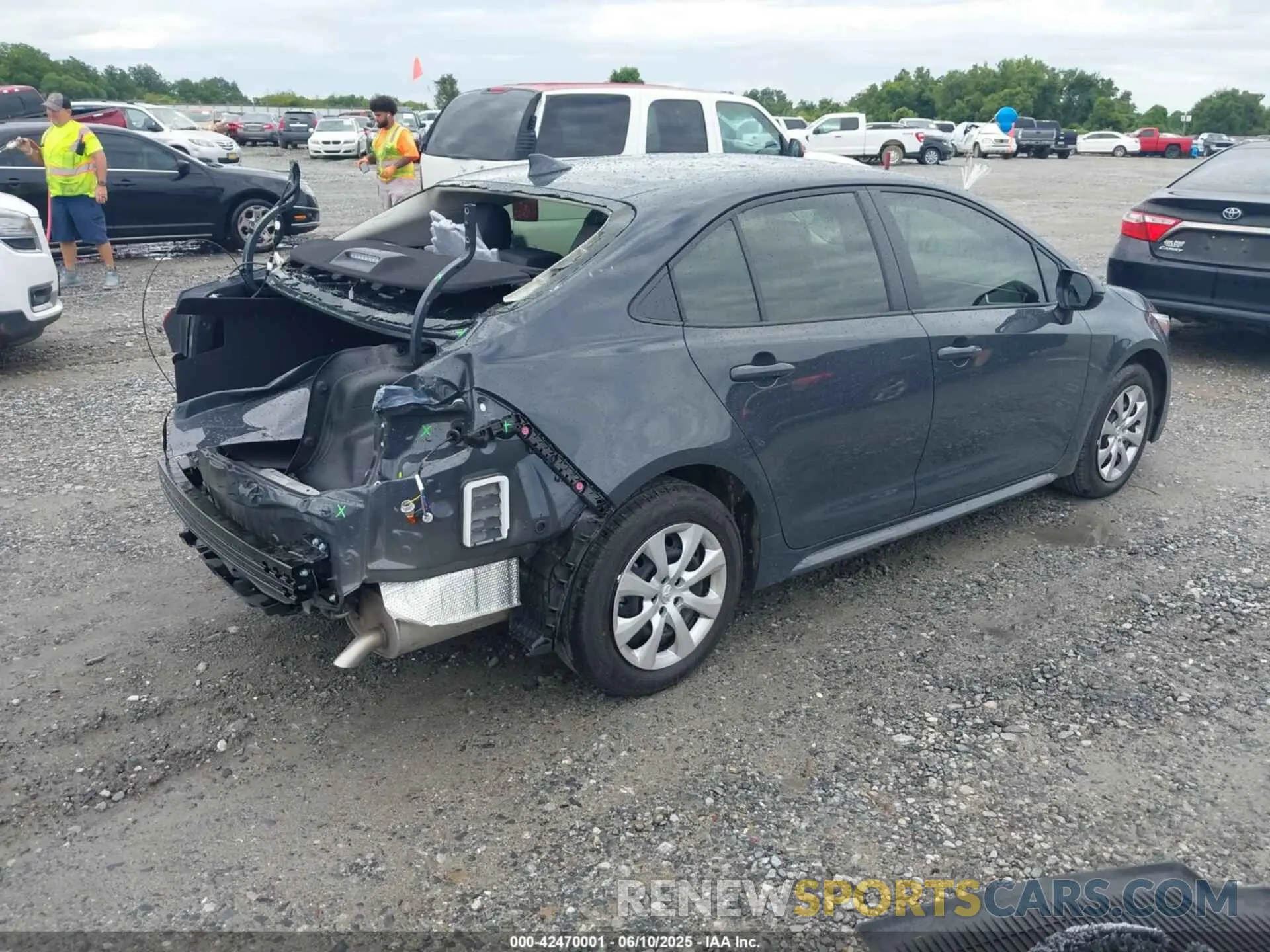 4 Photograph of a damaged car JTDBCMFE3S3085623 TOYOTA COROLLA 2025