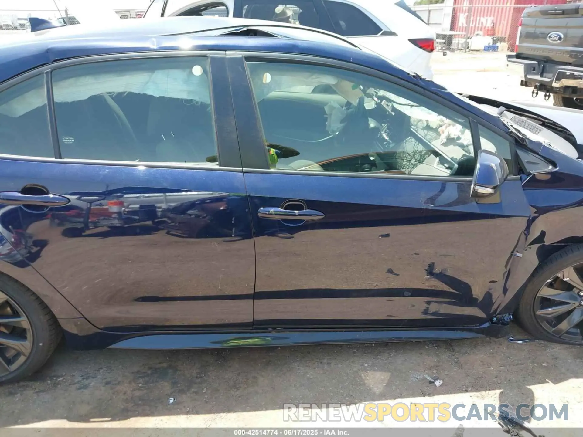 14 Photograph of a damaged car JTDBCMFE4S3069320 TOYOTA COROLLA 2025