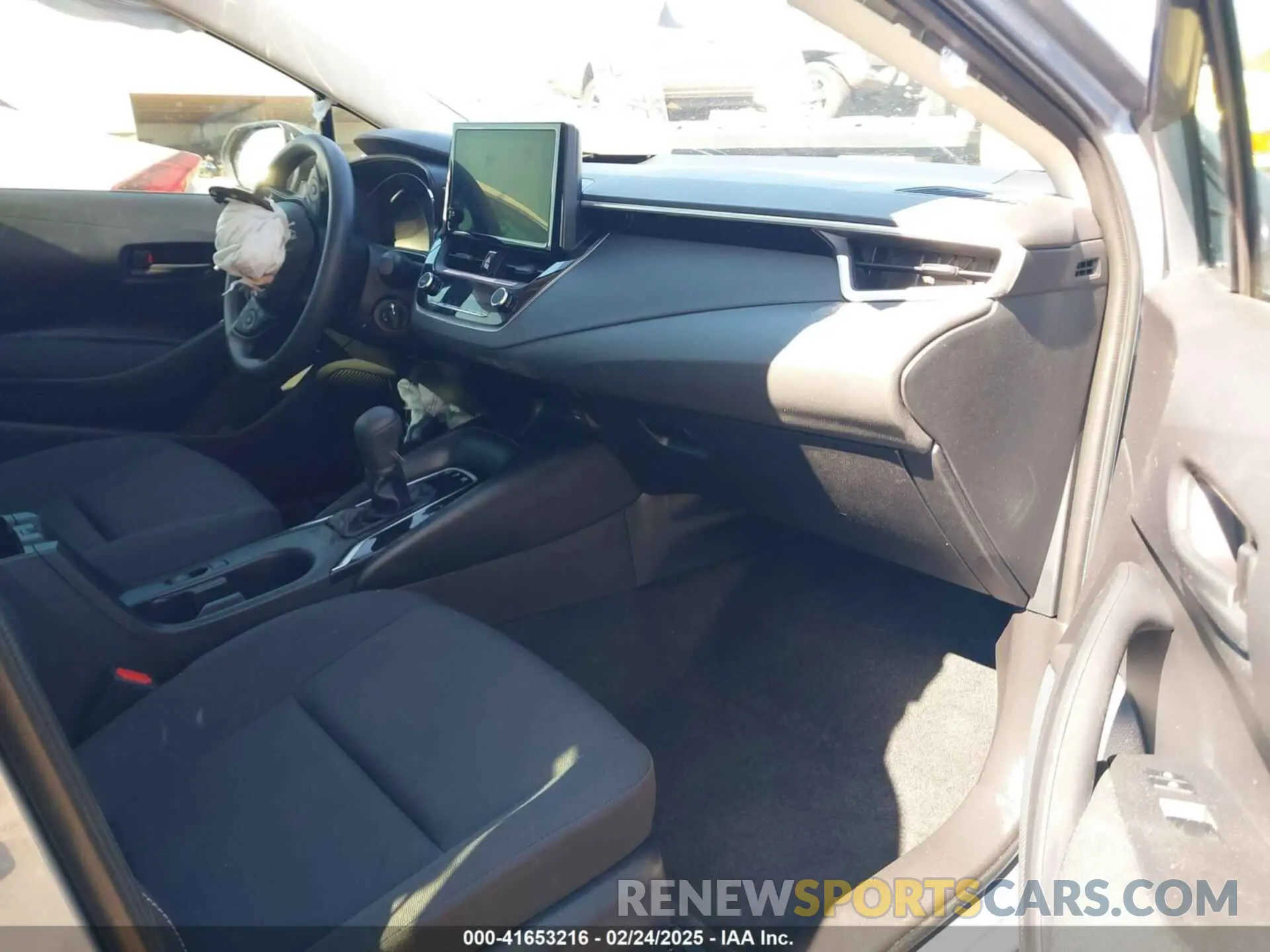 5 Photograph of a damaged car JTDBCMFE4S3069852 TOYOTA COROLLA 2025