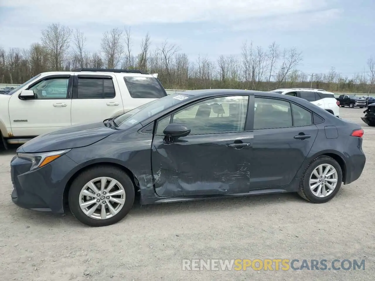 1 Photograph of a damaged car JTDBCMFE5S3080827 TOYOTA COROLLA 2025