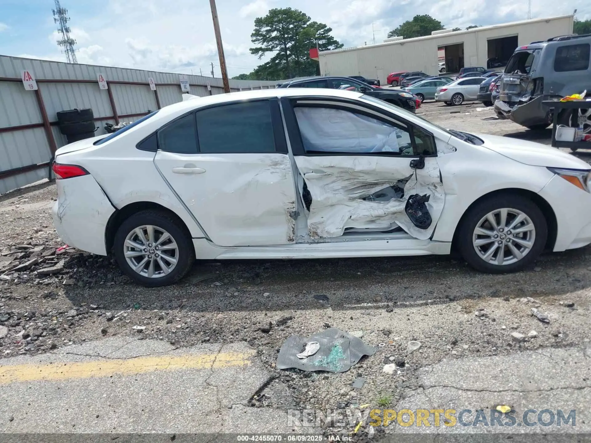 6 Photograph of a damaged car JTDBCMFE5SJ043191 TOYOTA COROLLA 2025