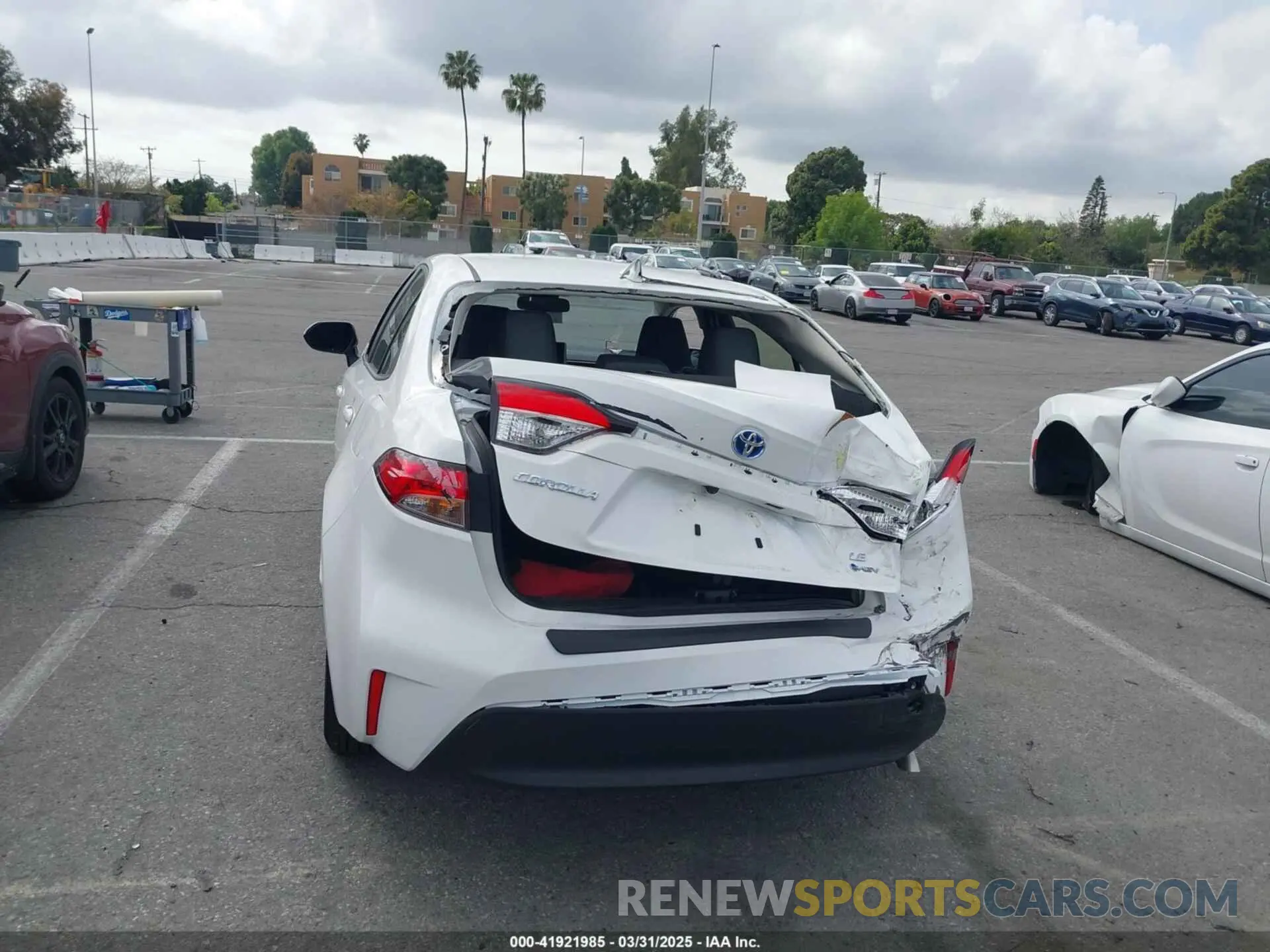 16 Photograph of a damaged car JTDBCMFE6S3074311 TOYOTA COROLLA 2025
