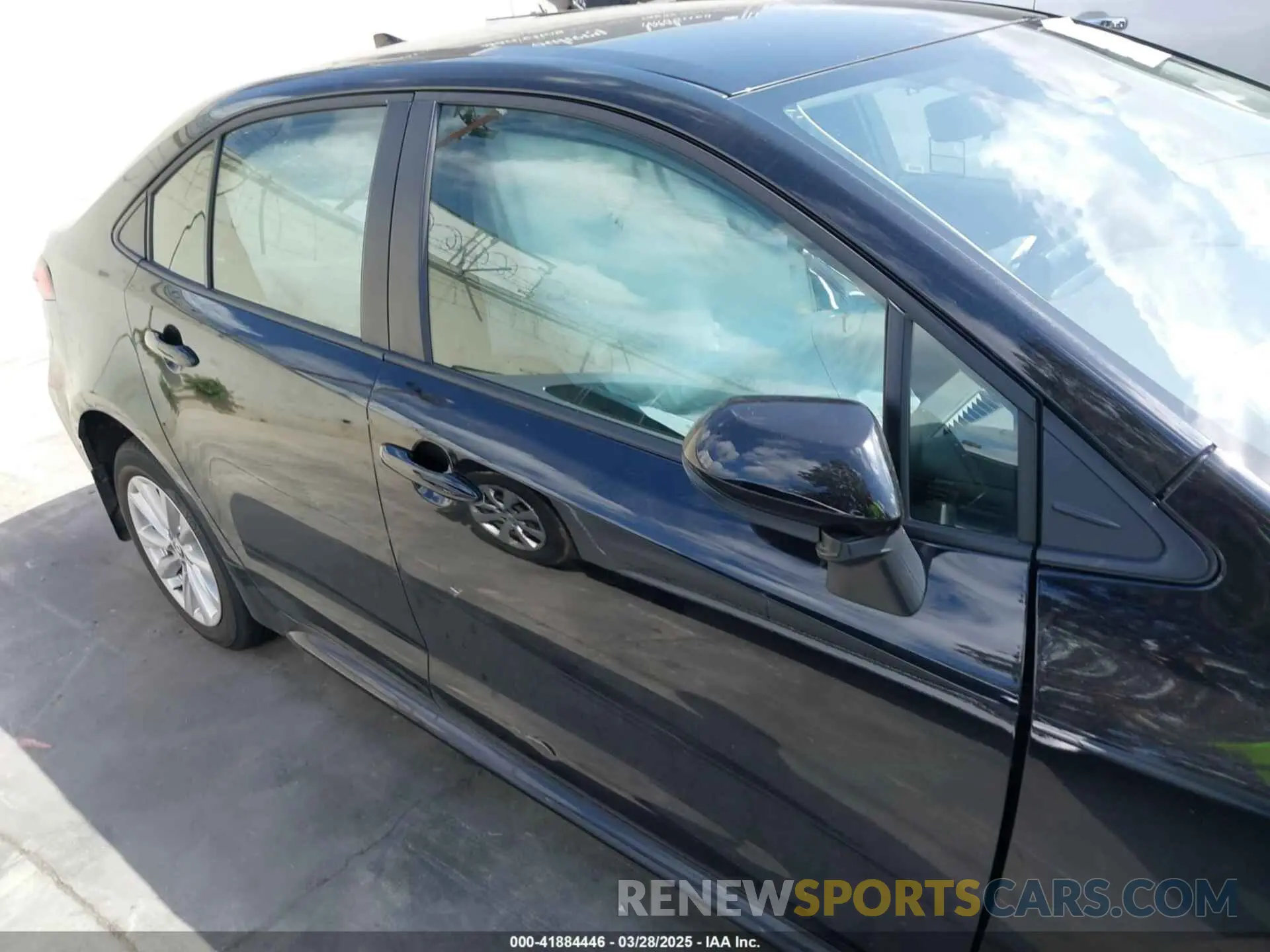 14 Photograph of a damaged car JTDBCMFE6S3078133 TOYOTA COROLLA 2025