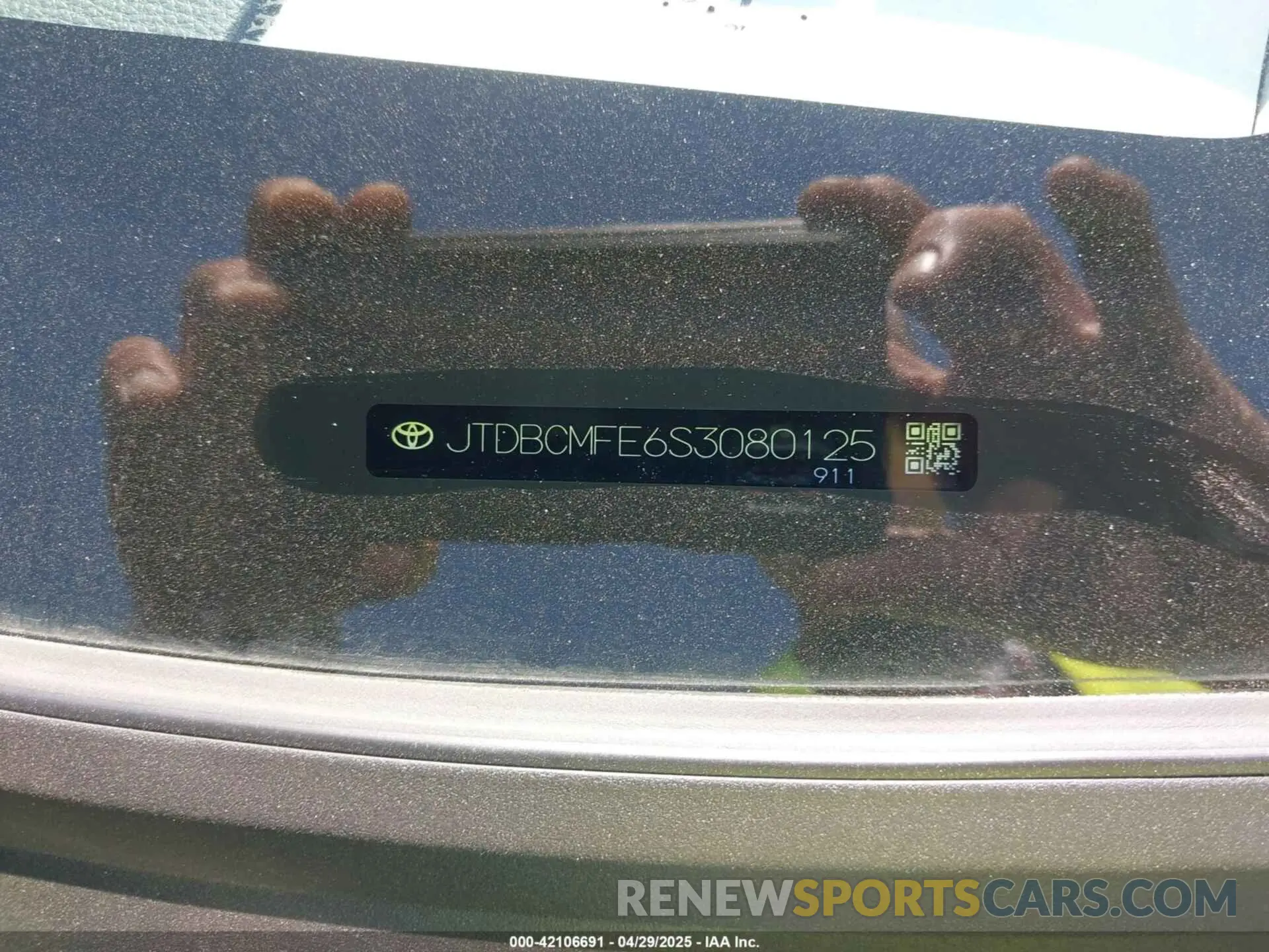 19 Photograph of a damaged car JTDBCMFE6S3080125 TOYOTA COROLLA 2025