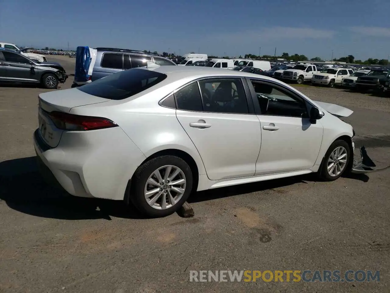 3 Photograph of a damaged car JTDBCMFE6SJ037335 TOYOTA COROLLA 2025