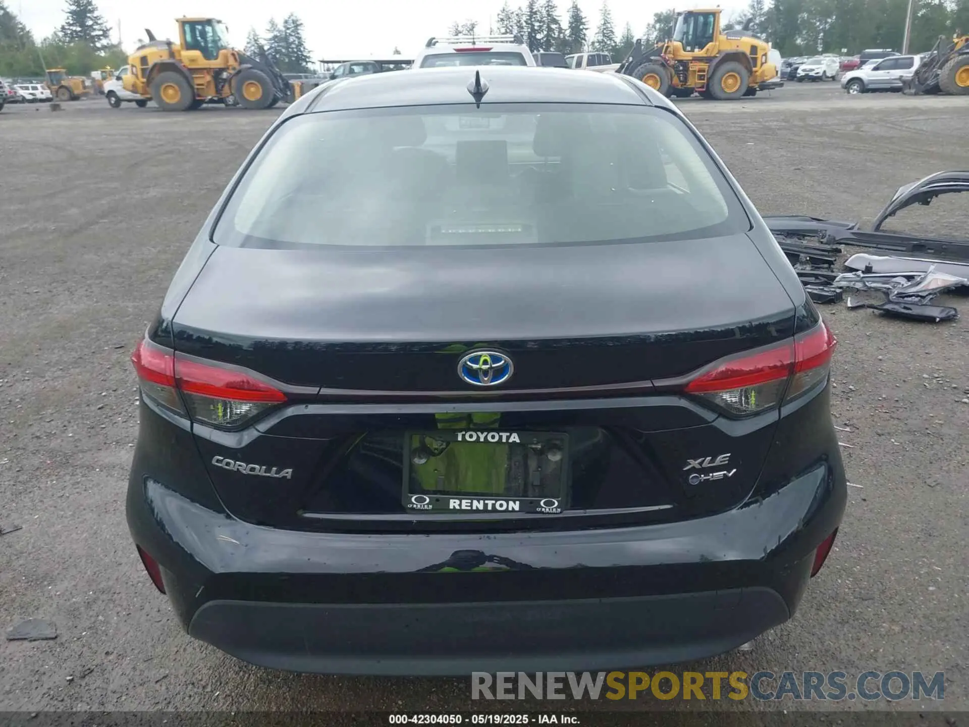 17 Photograph of a damaged car JTDBCMFE6SJ038663 TOYOTA COROLLA 2025