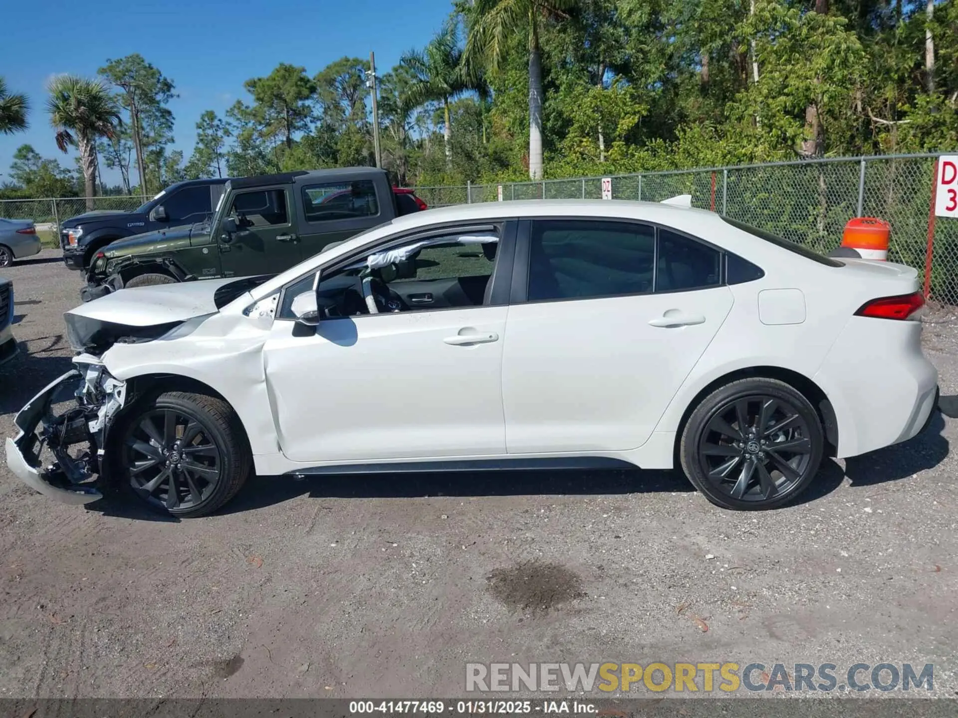 14 Photograph of a damaged car JTDBCMFE9S3071810 TOYOTA COROLLA 2025