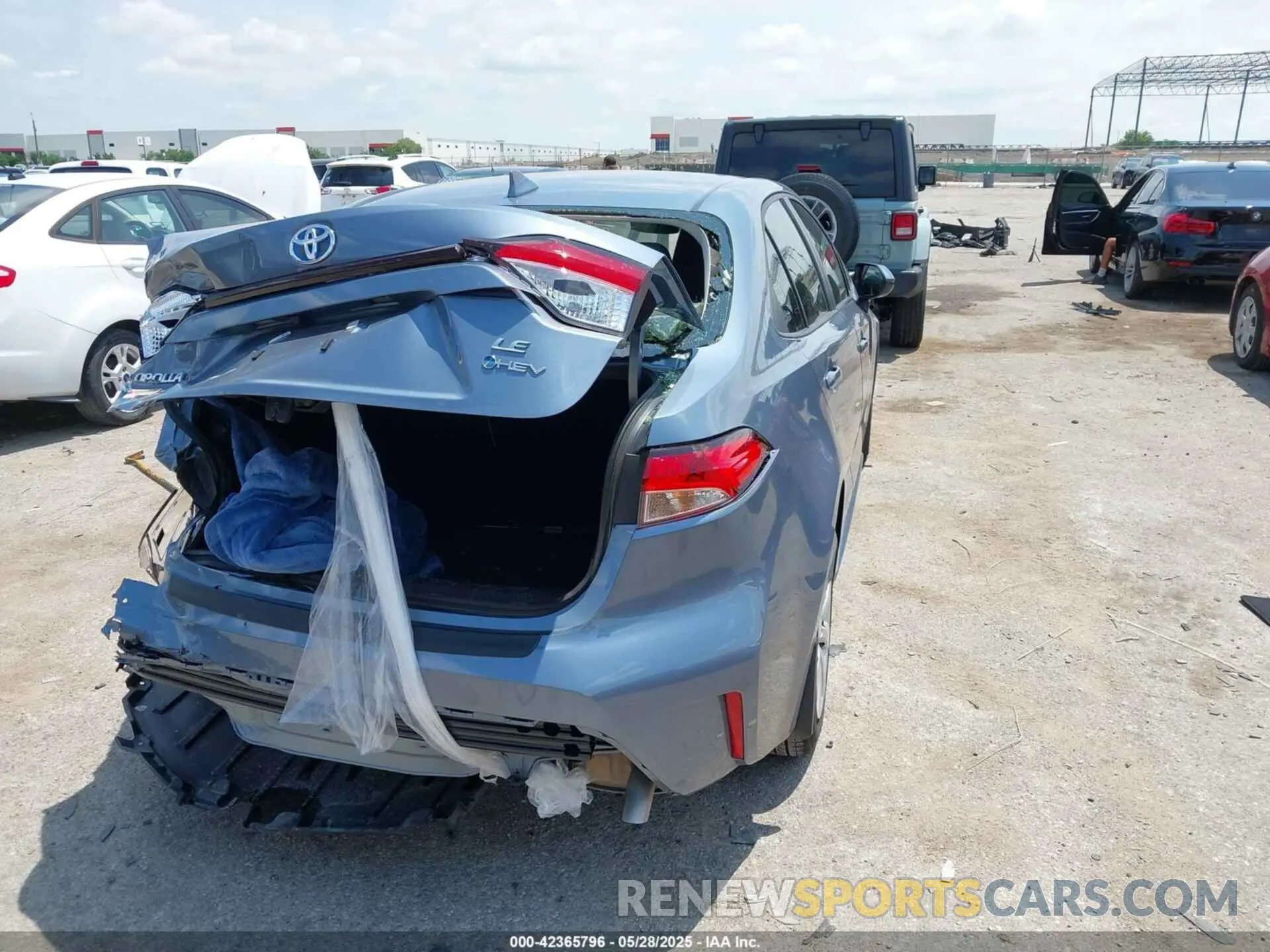 4 Photograph of a damaged car JTDBCMFE9S3080264 TOYOTA COROLLA 2025