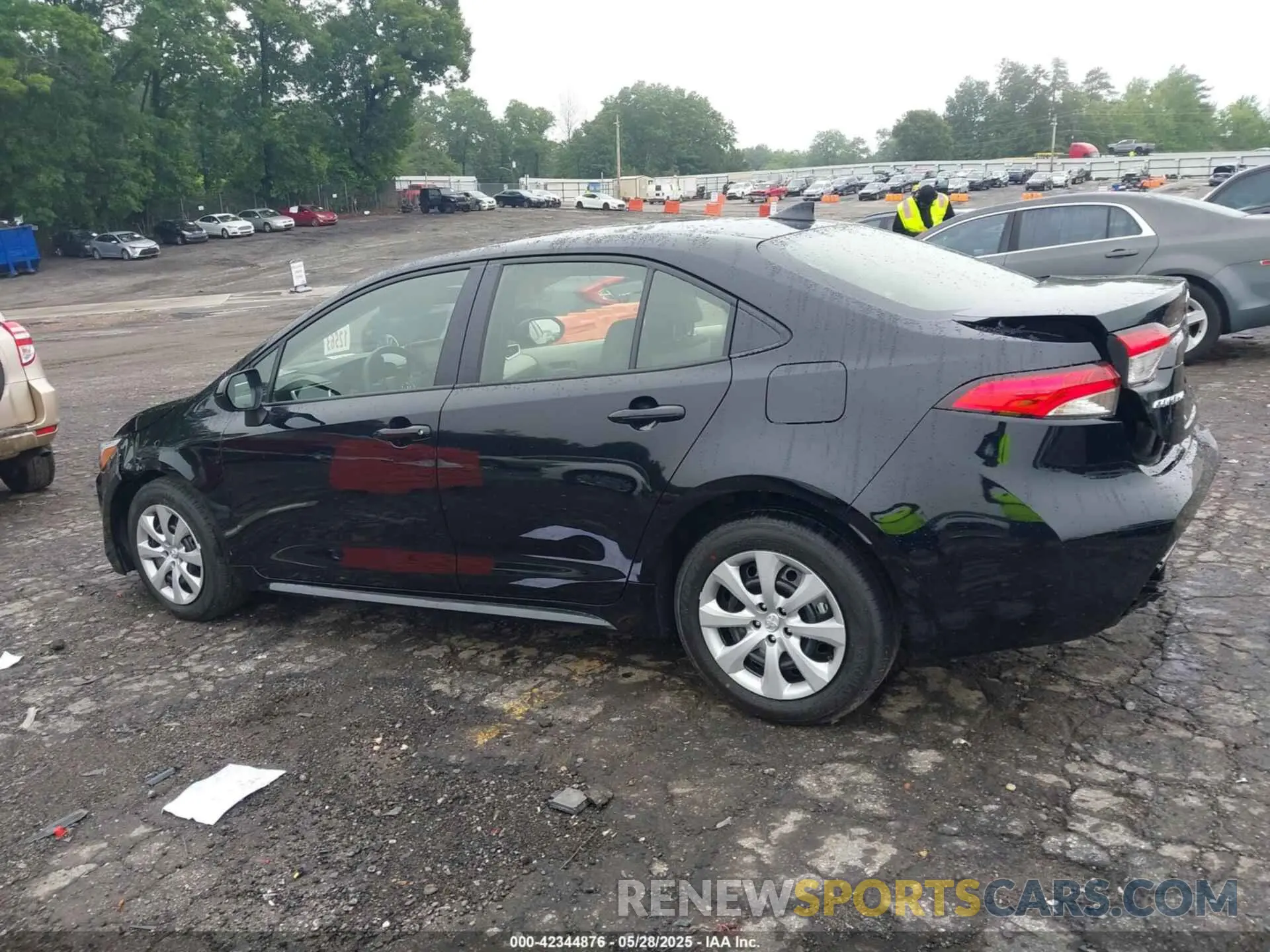 14 Photograph of a damaged car JTDBCMFEXS3089698 TOYOTA COROLLA 2025