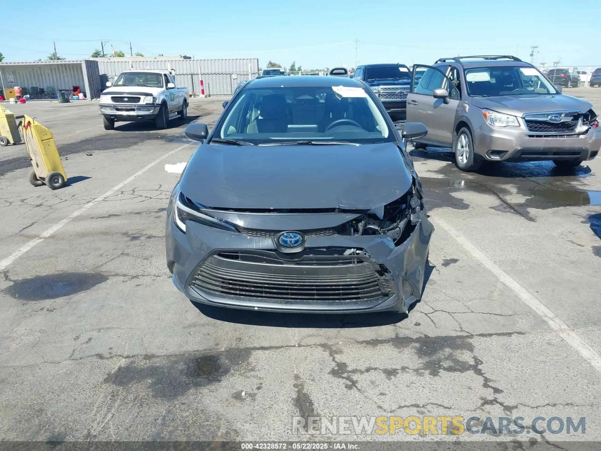 13 Photograph of a damaged car JTDBCMFEXS3091659 TOYOTA COROLLA 2025